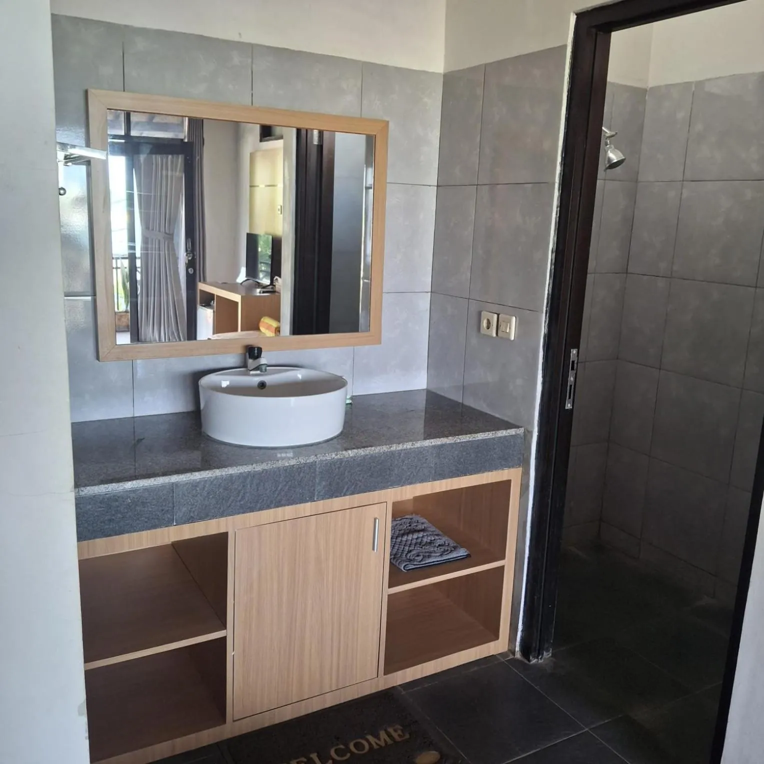 Tropica Gili Total Body Fit - Free Access Gym and Coworking Space