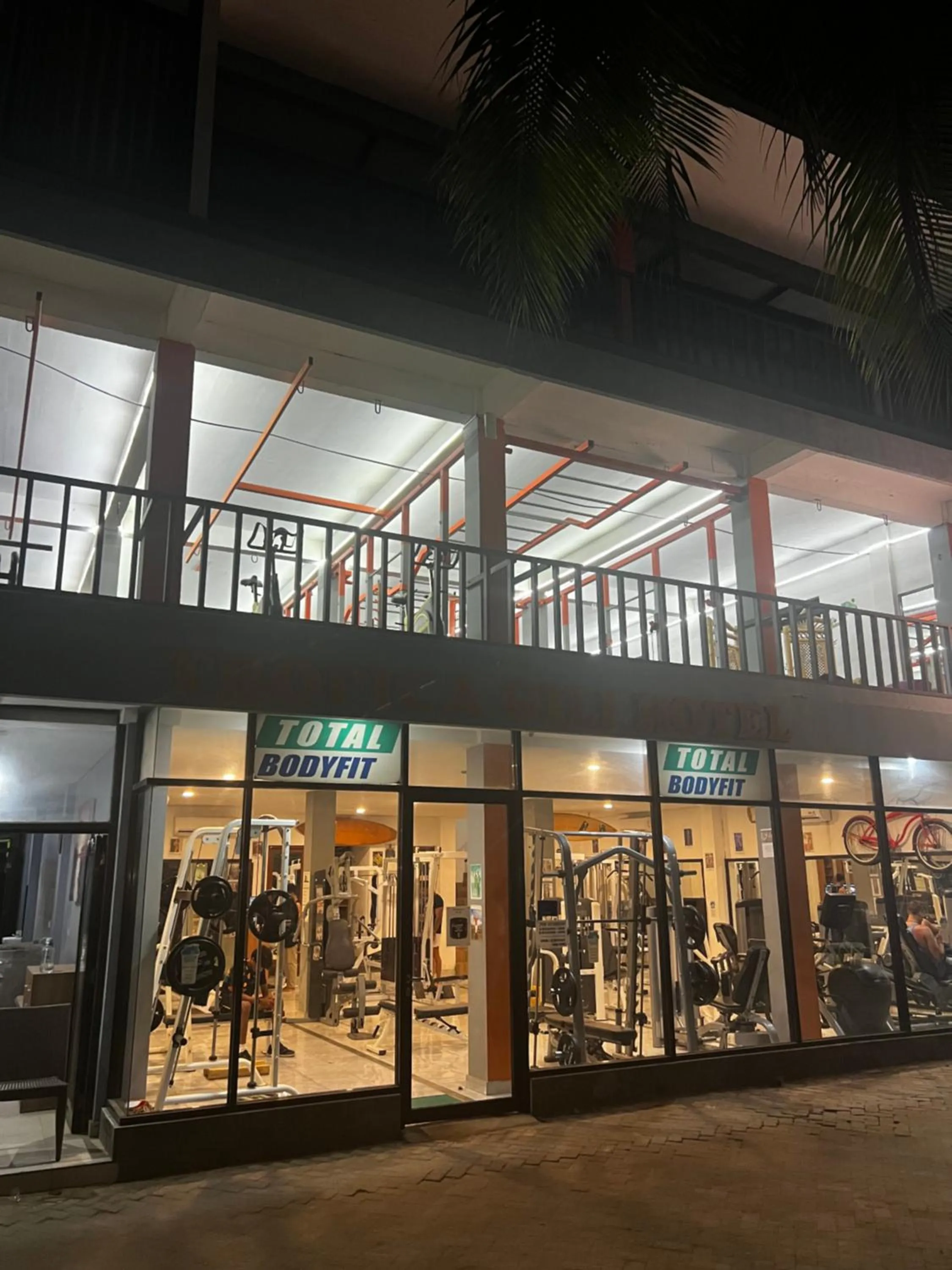 Tropica Gili Total Body Fit - Free Access Gym and Coworking Space