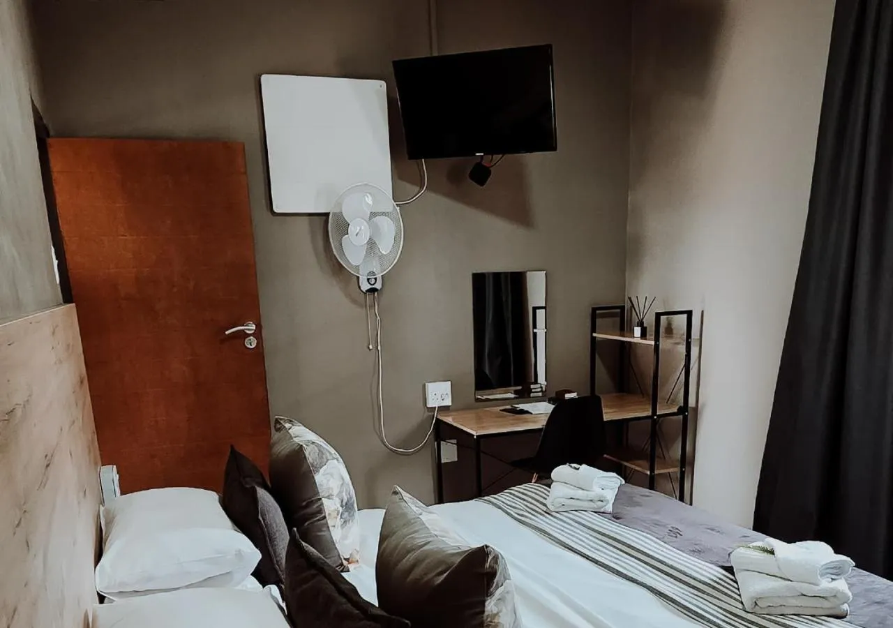 Bed in Livingwaters Self-Catering Accommodation