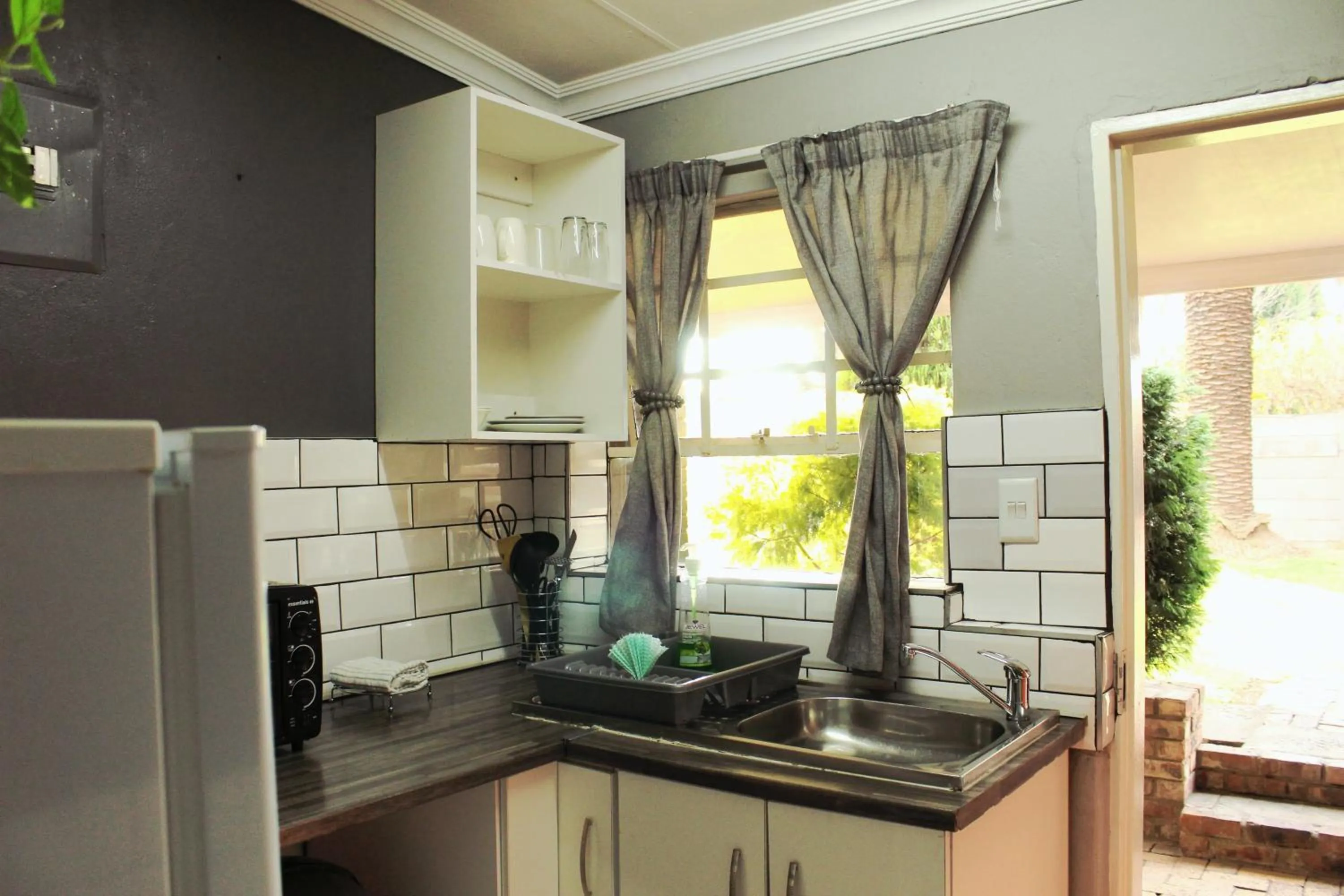Kitchen or kitchenette in Livingwaters Self-Catering Accommodation