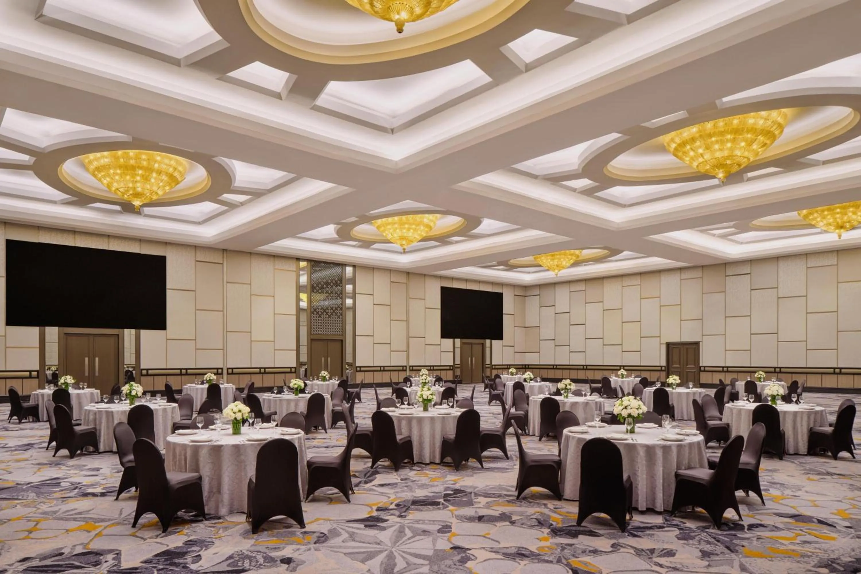 Meeting/conference room in Sheraton Surabaya Hotel & Towers