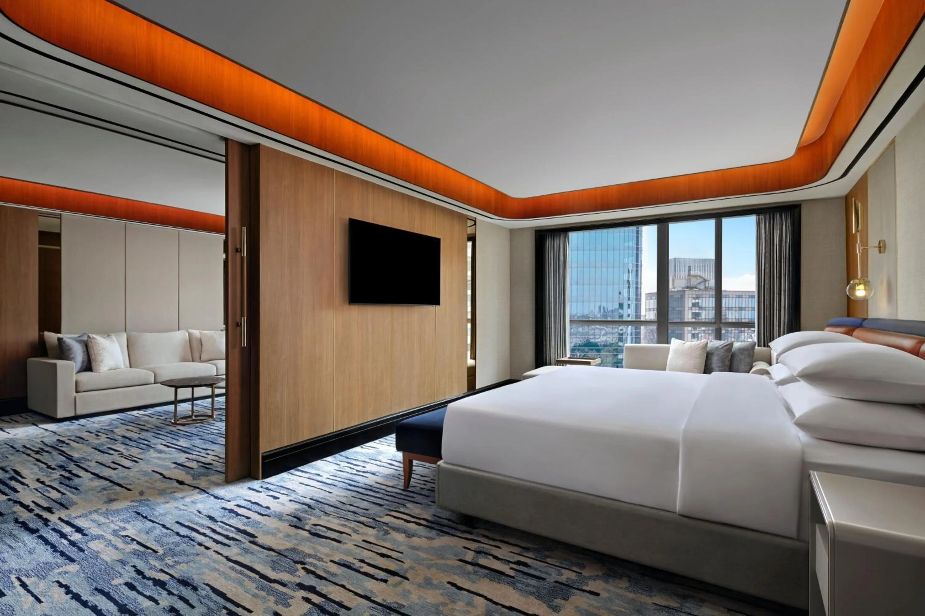 Bedroom, Bed in Sheraton Surabaya Hotel & Towers