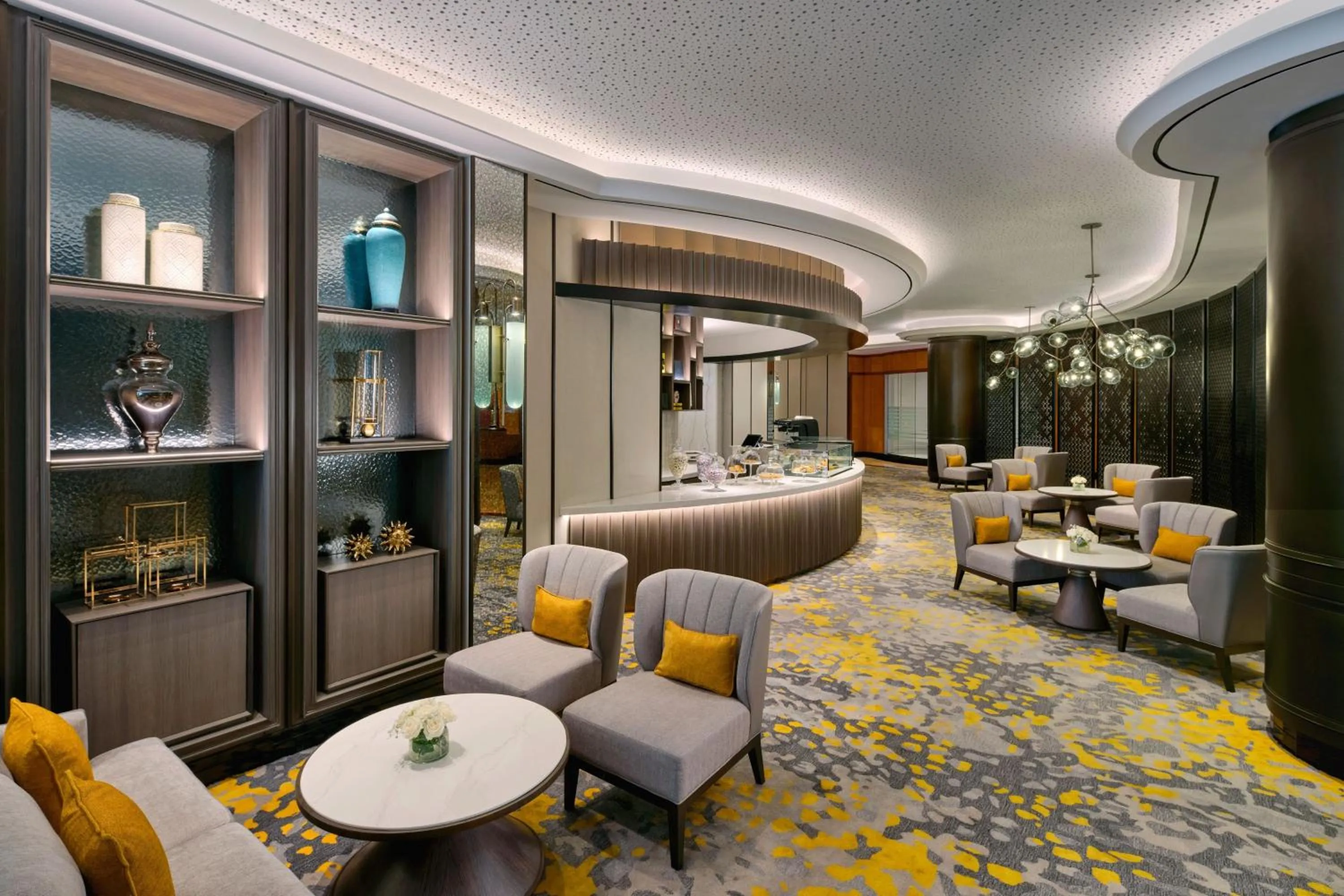 Lounge or bar in Sheraton Surabaya Hotel & Towers