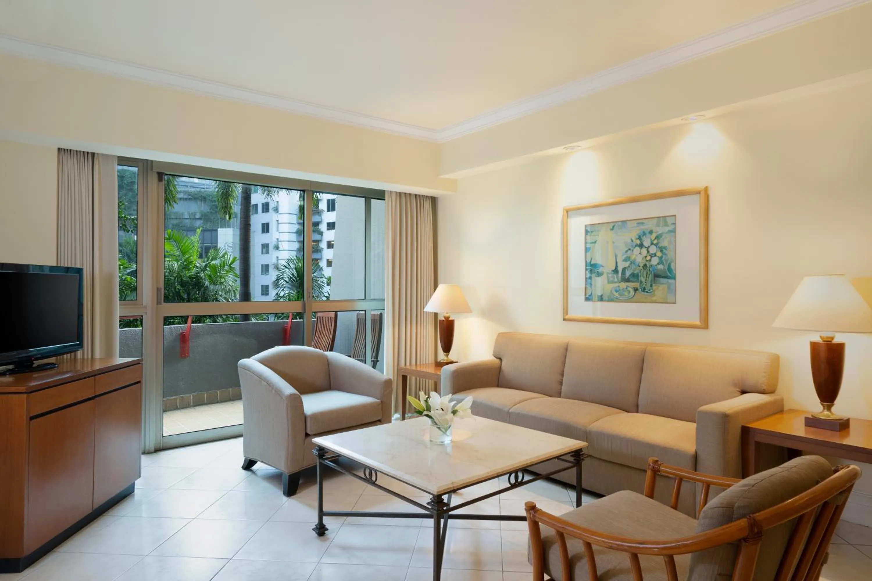 Seating area in Sheraton Surabaya Hotel & Towers