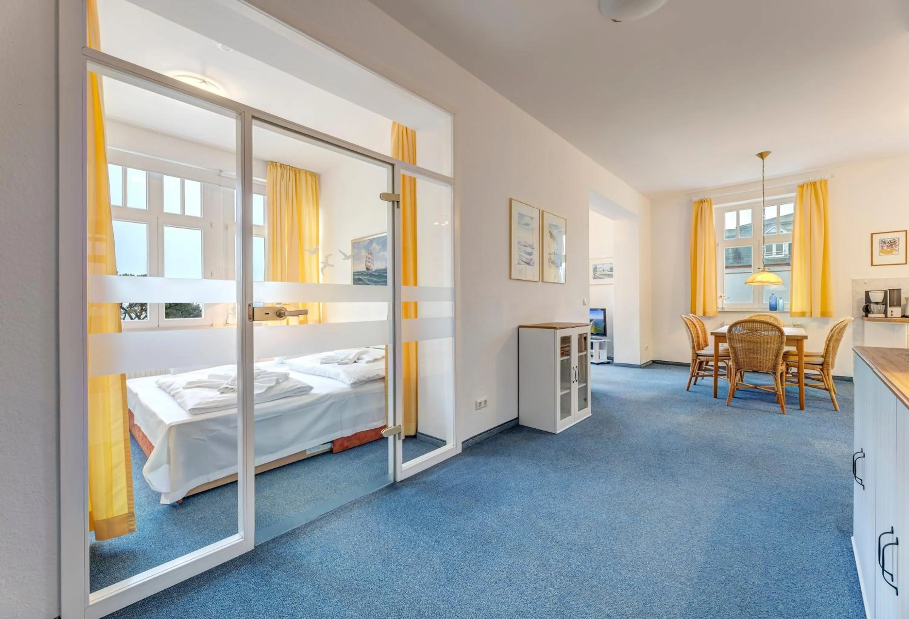 Bed in Haus Seeblick Hotel Garni & Ferienwohnungen