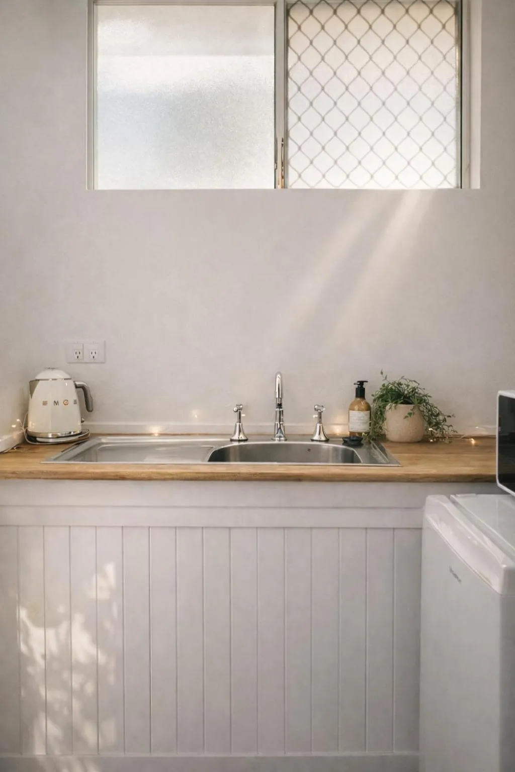 Cooks Endeavour Motor Inn