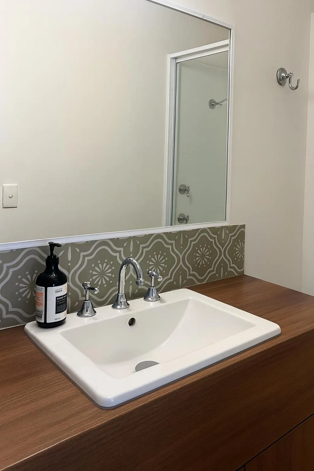 Cooks Endeavour Motor Inn