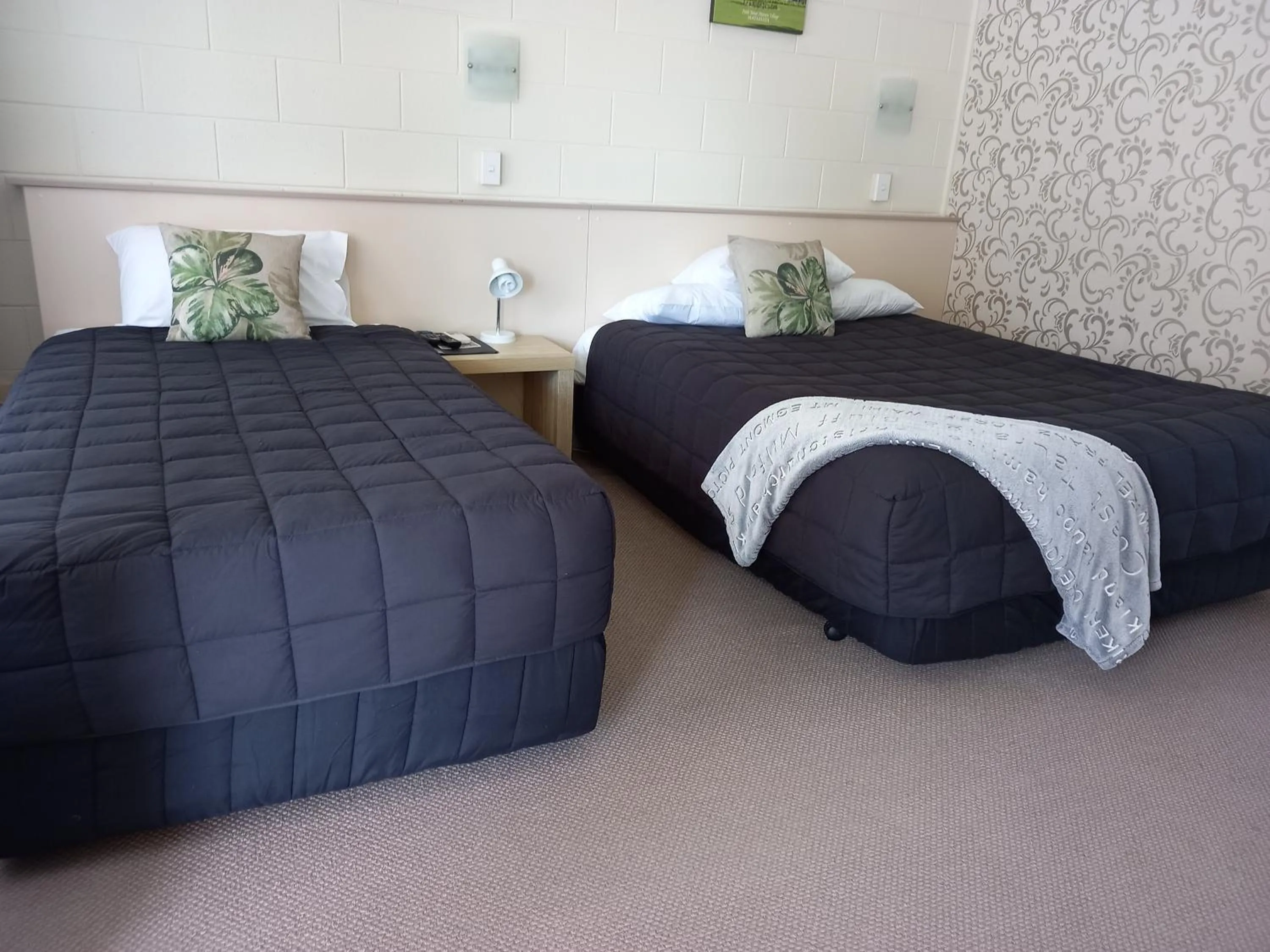 Studio - single occupancy in Tower Road Motel