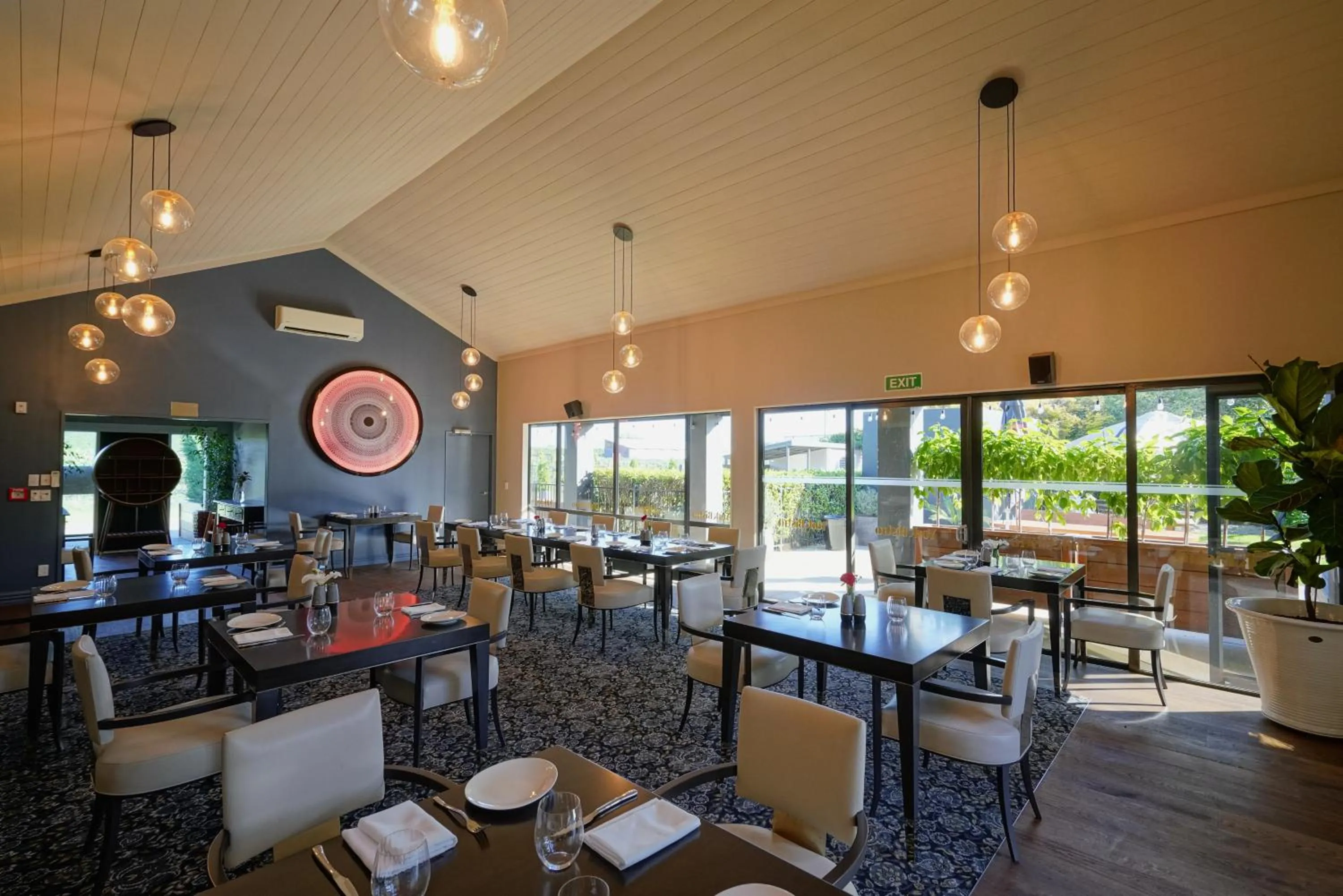 Restaurant/places to eat in Parehua Resort