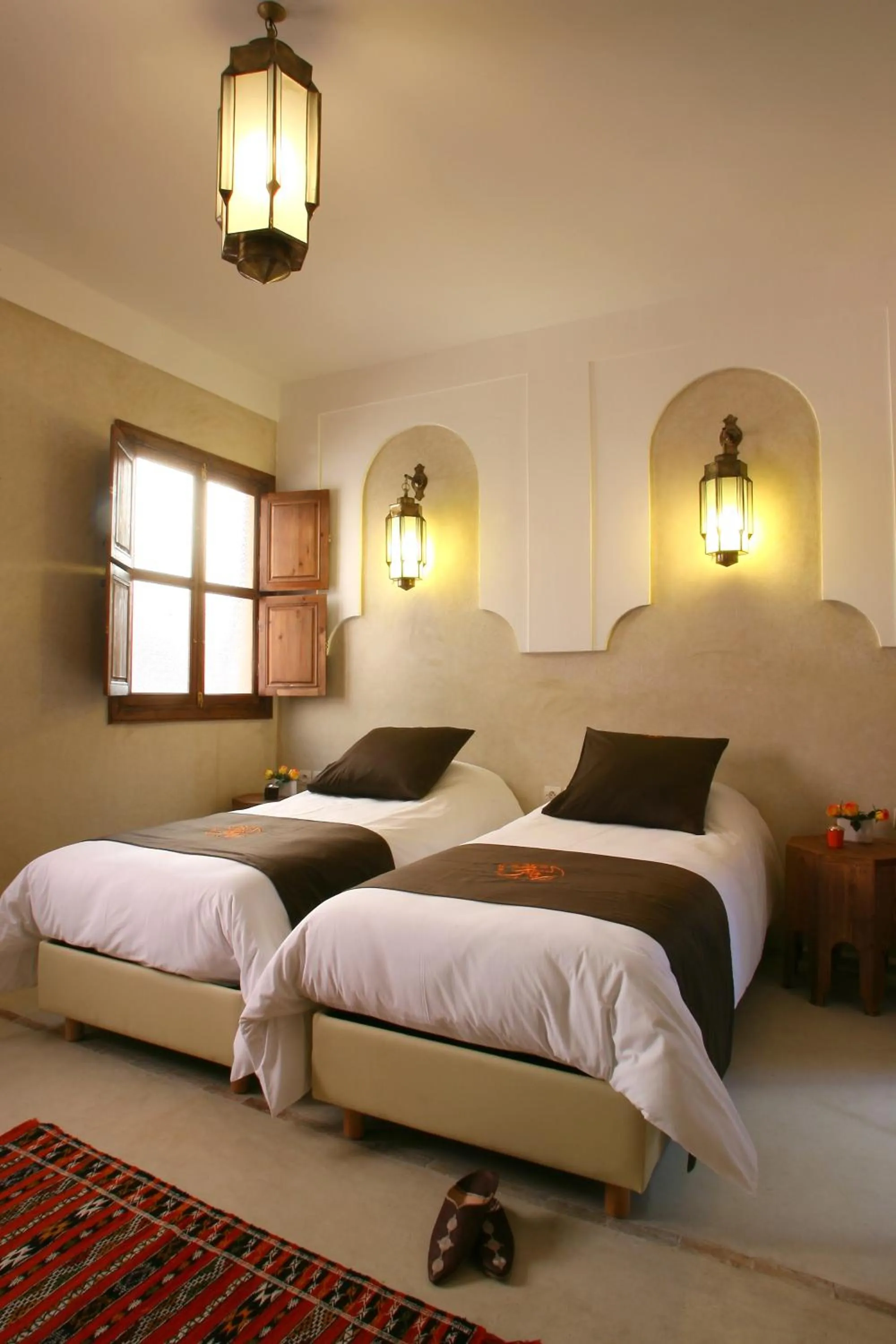 Bathroom, Bed in Riad CHERRATA