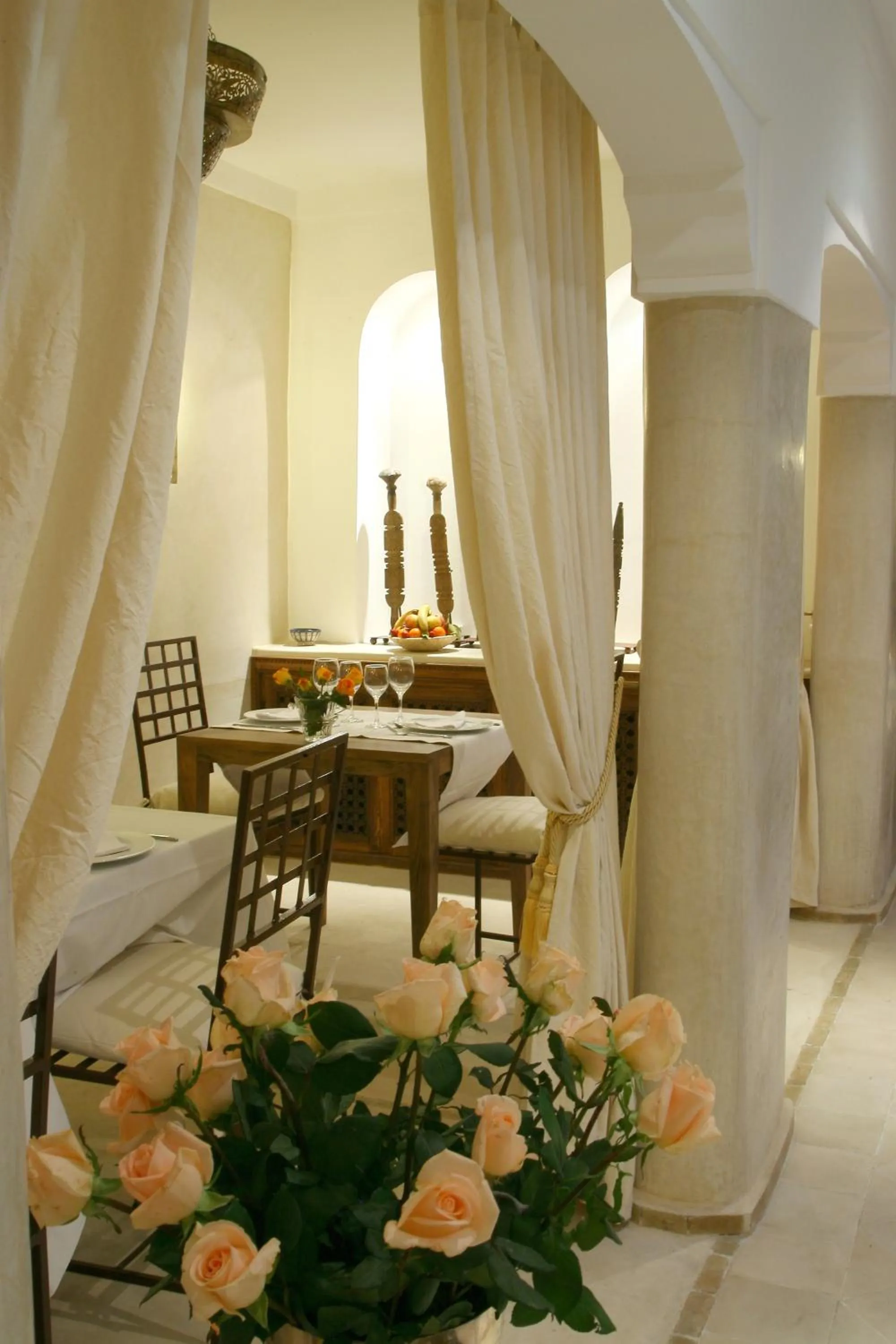 Restaurant/places to eat in Riad CHERRATA