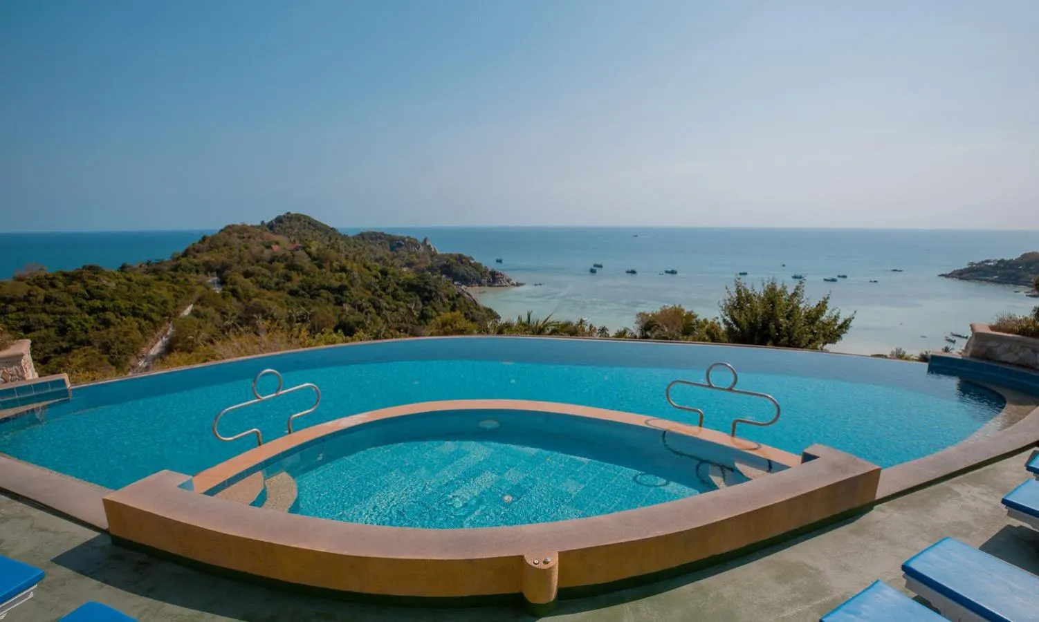 Swimming pool in Ko Tao Paradise Resort