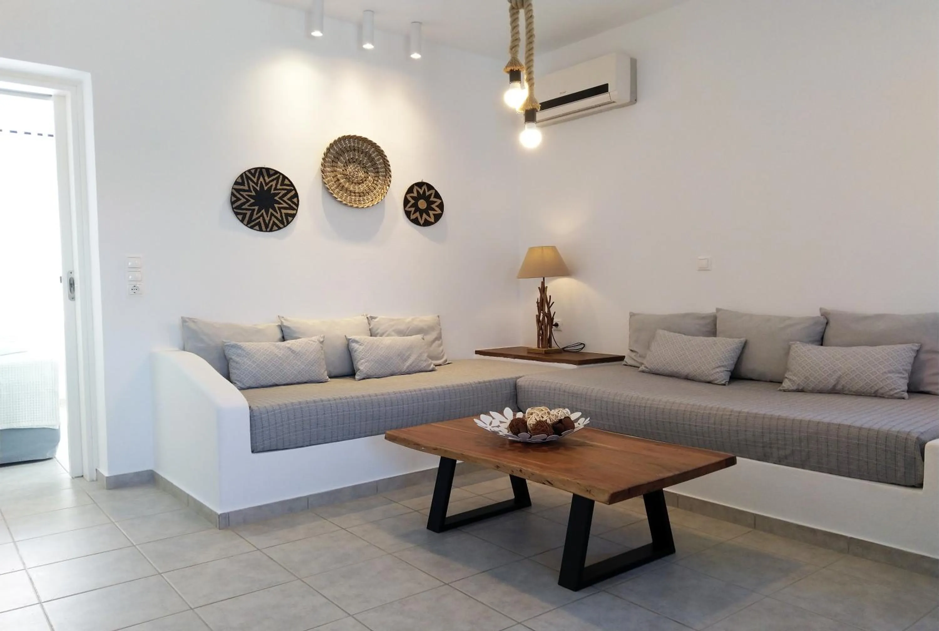 Seating area in Dolphin Kastraki Studios