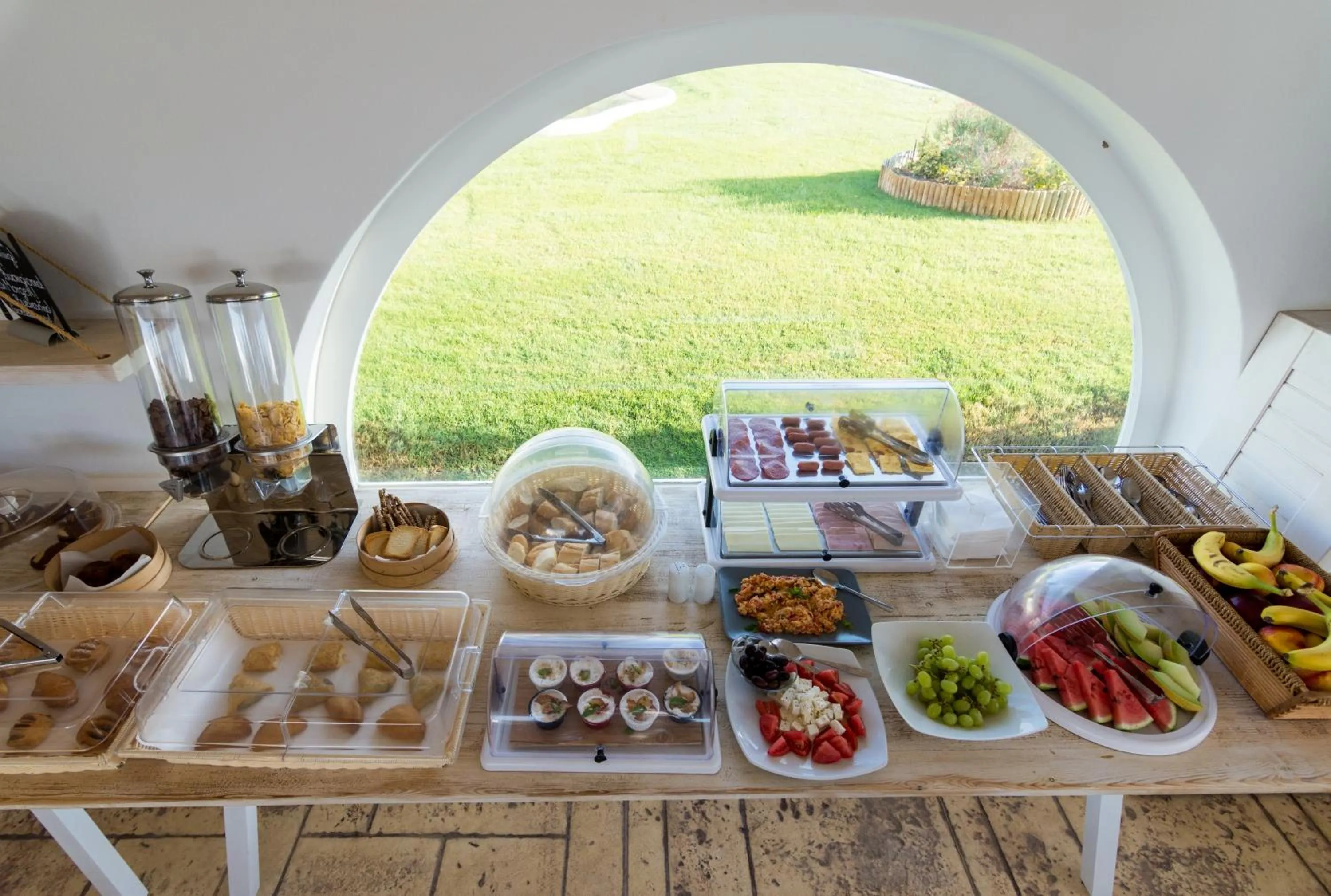 Buffet breakfast in Dolphin Kastraki Studios