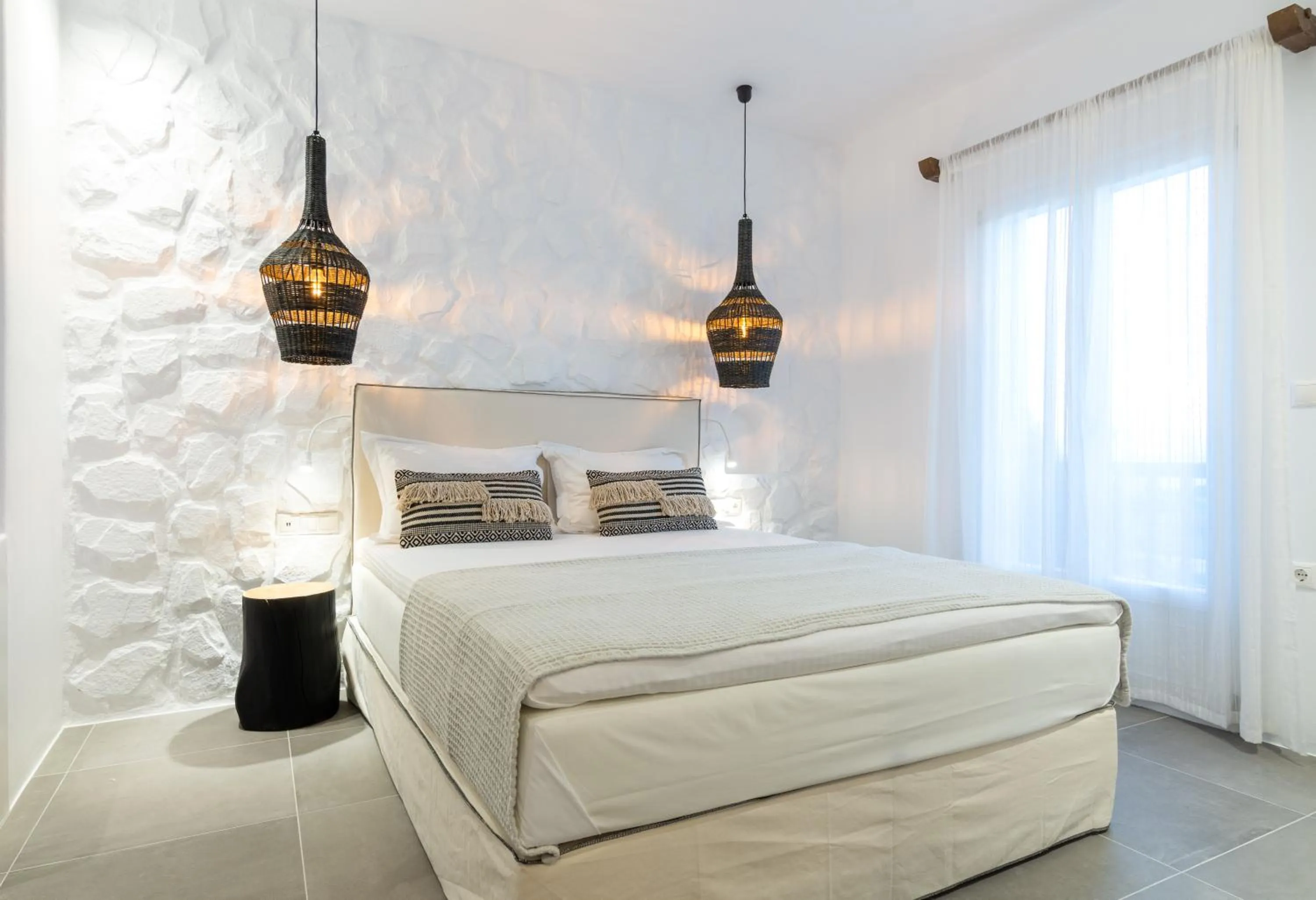 Bedroom, Bed in Dolphin Kastraki Studios