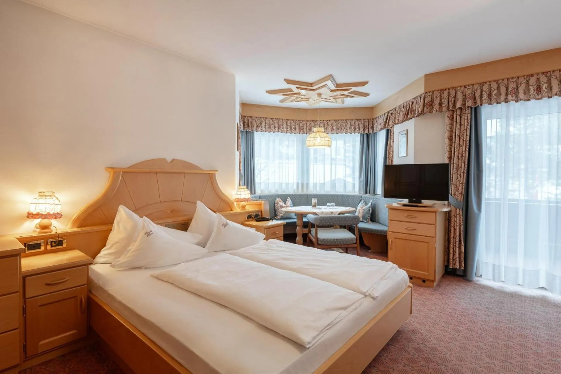 Bedroom, Bed in Piccolo - Dolomites & Gourmet Hotel