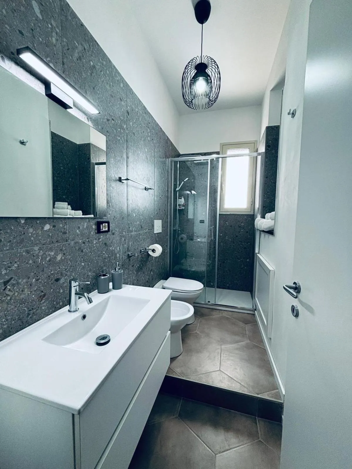 Shower in Manca Residence