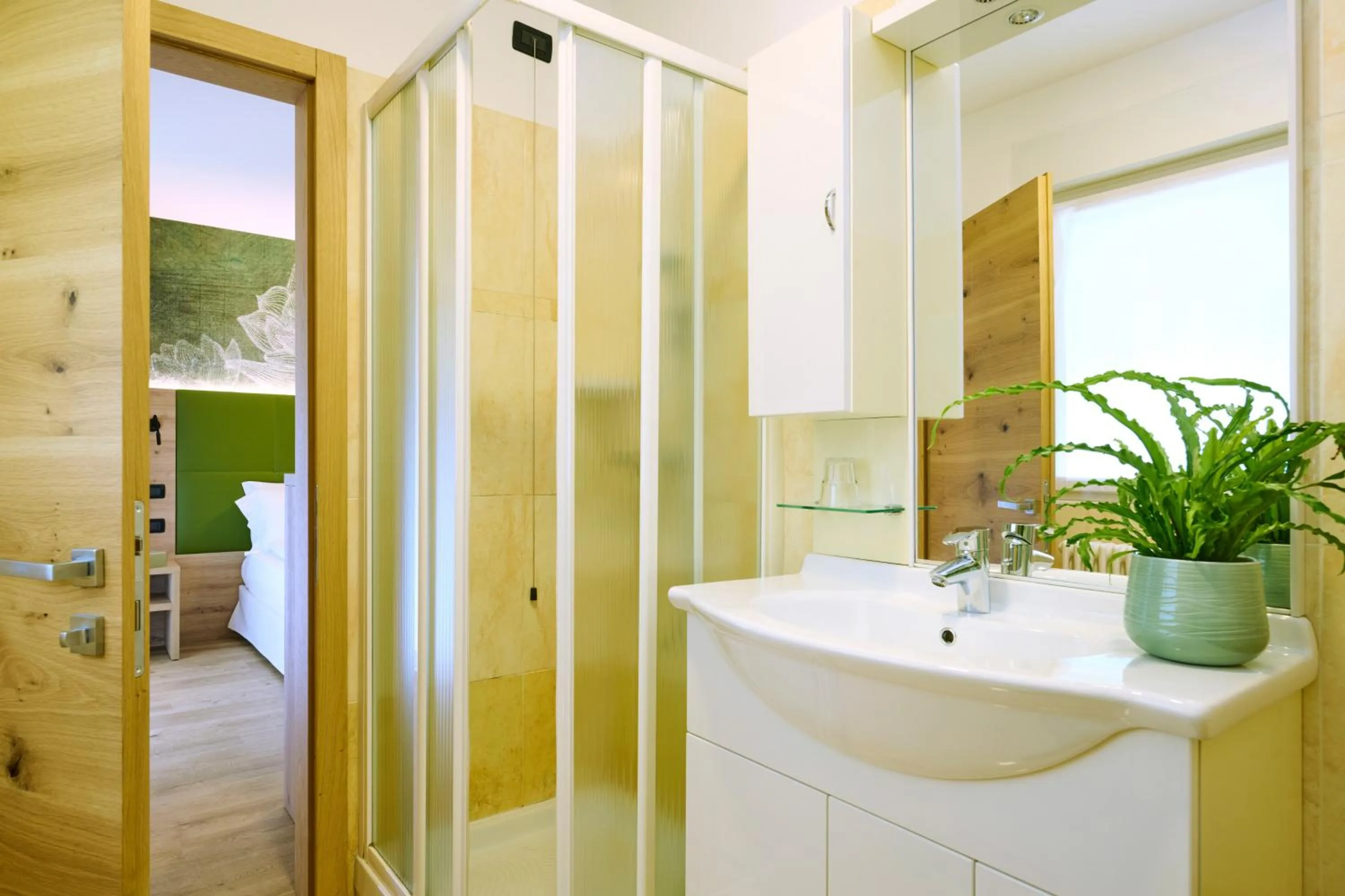 Shower in Residence Hotel Miralago