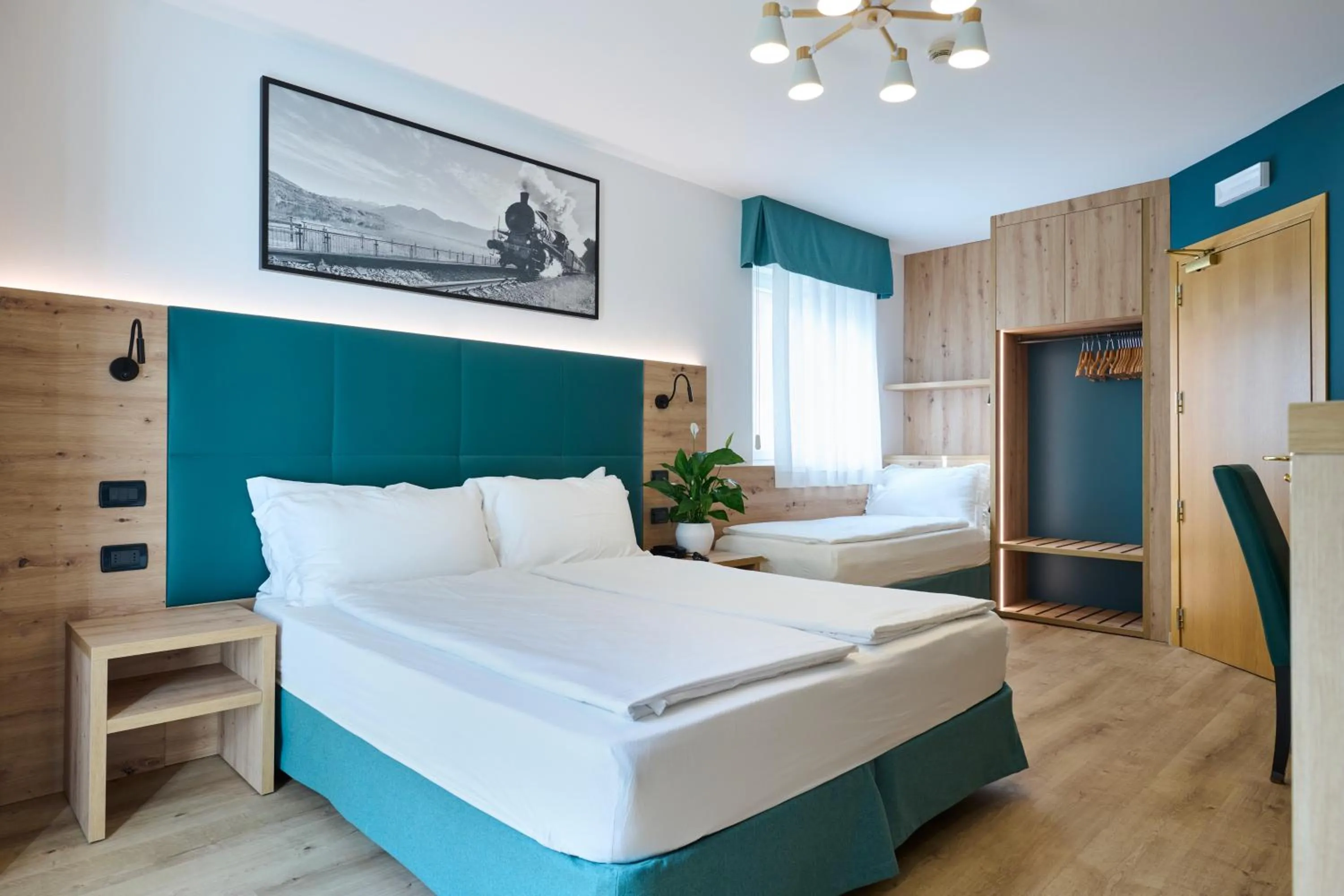 Bed in Residence Hotel Miralago