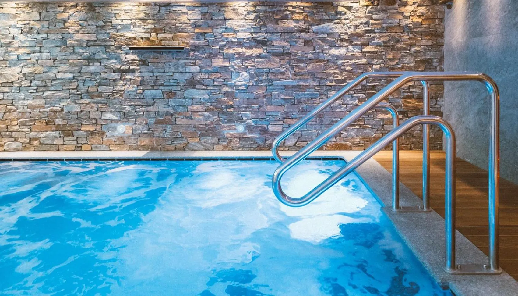 Hot Tub in Residence Hotel Miralago