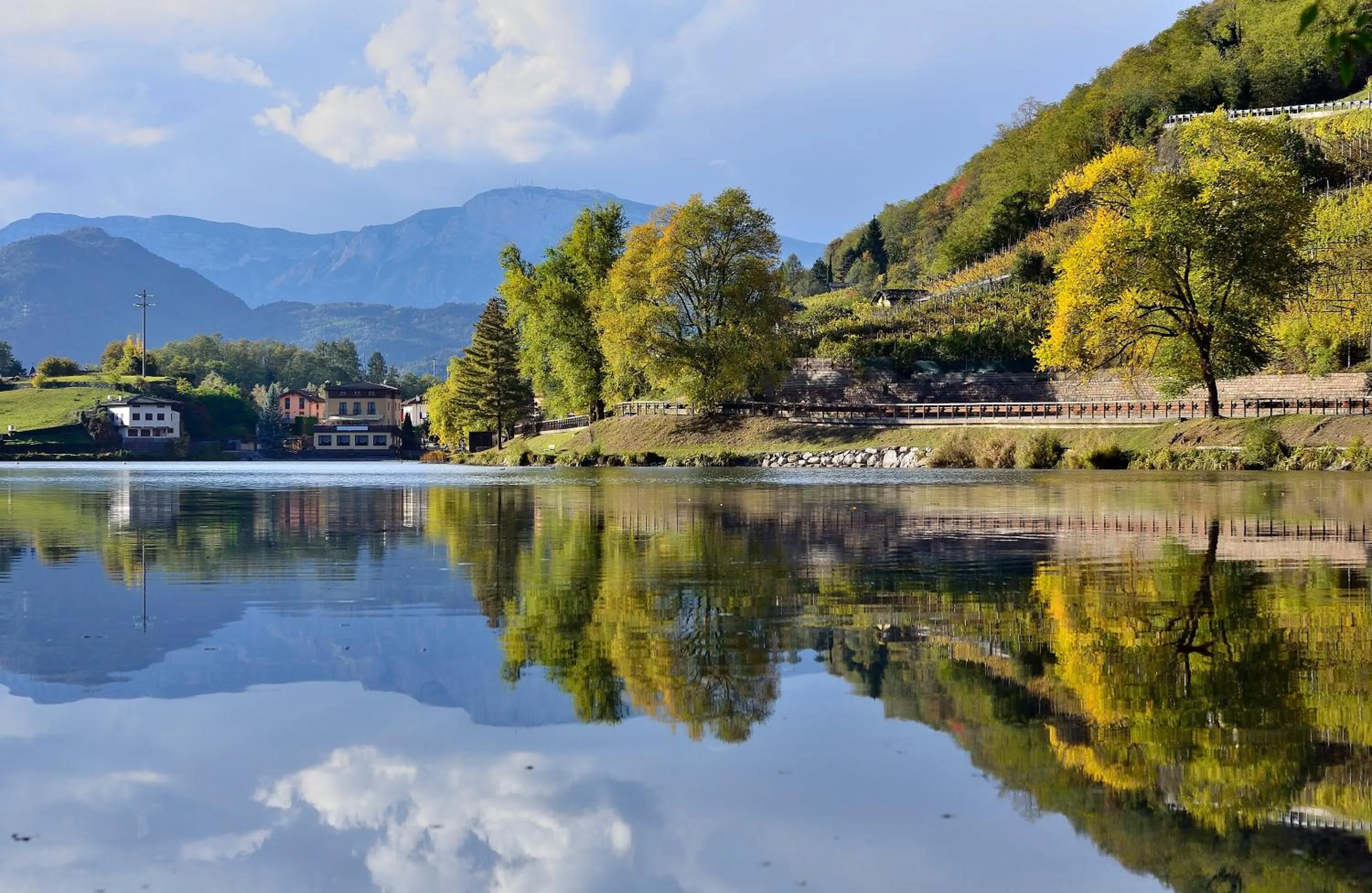Natural landscape in Residence Hotel Miralago