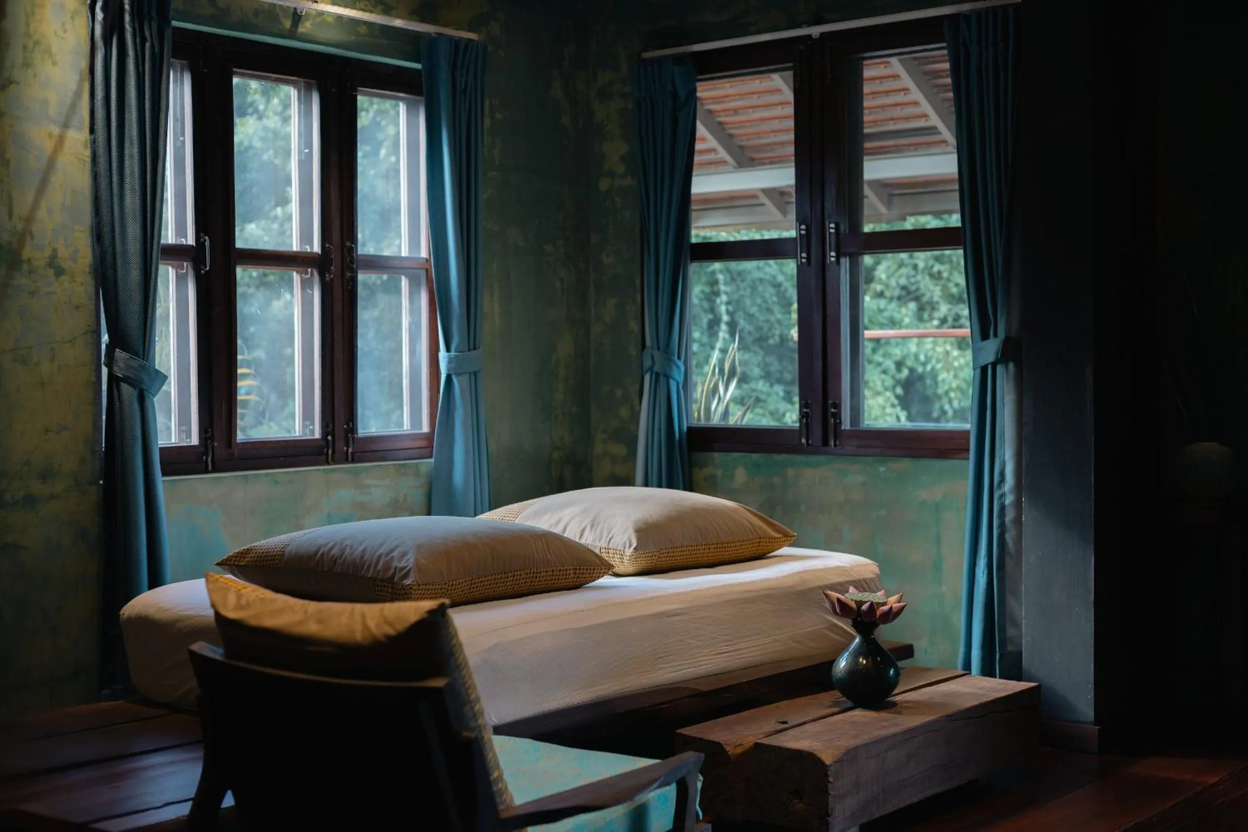 View (from property/room), Bed in Maisons Wat Kor