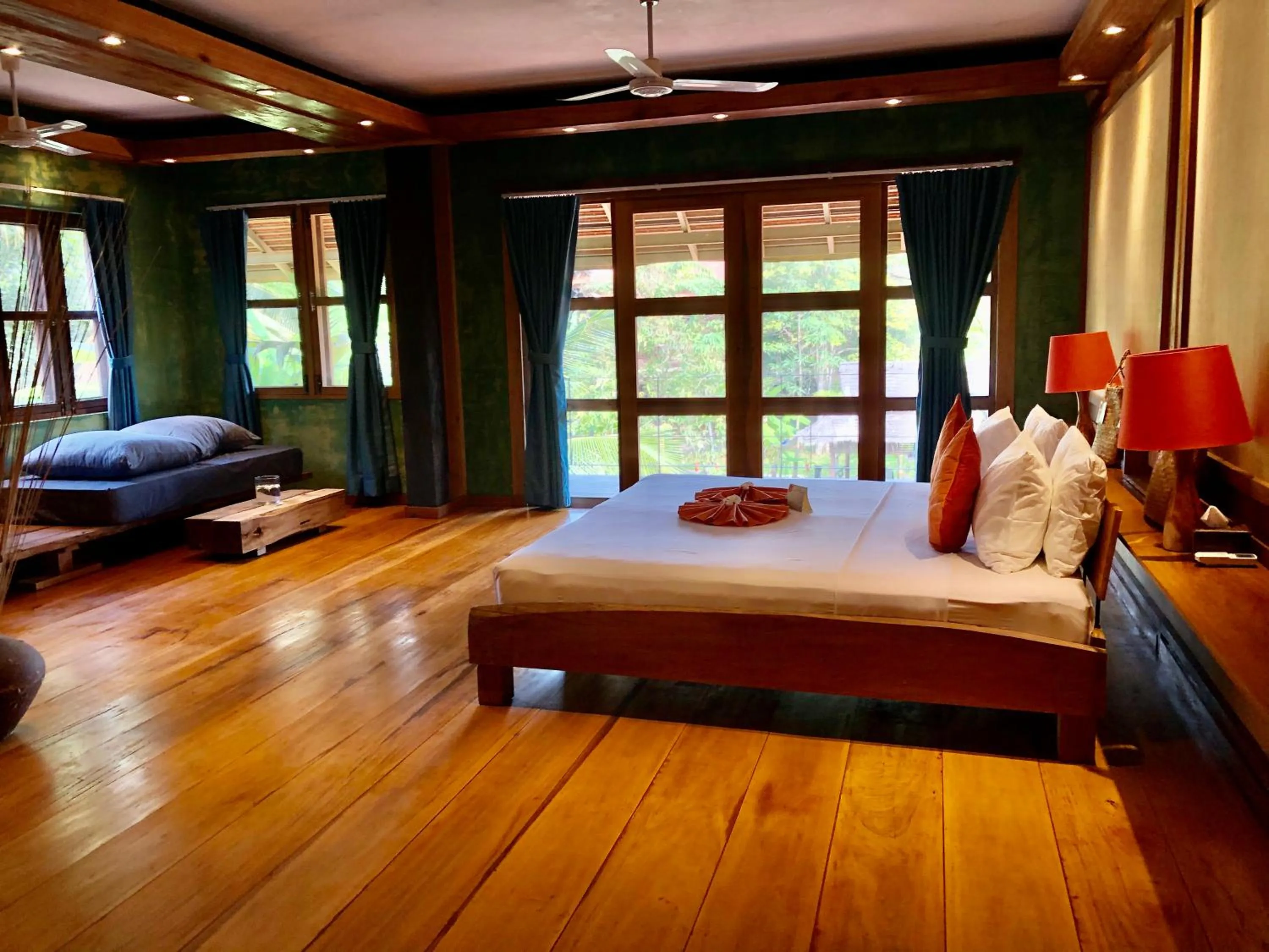 View (from property/room), Bed in Maisons Wat Kor