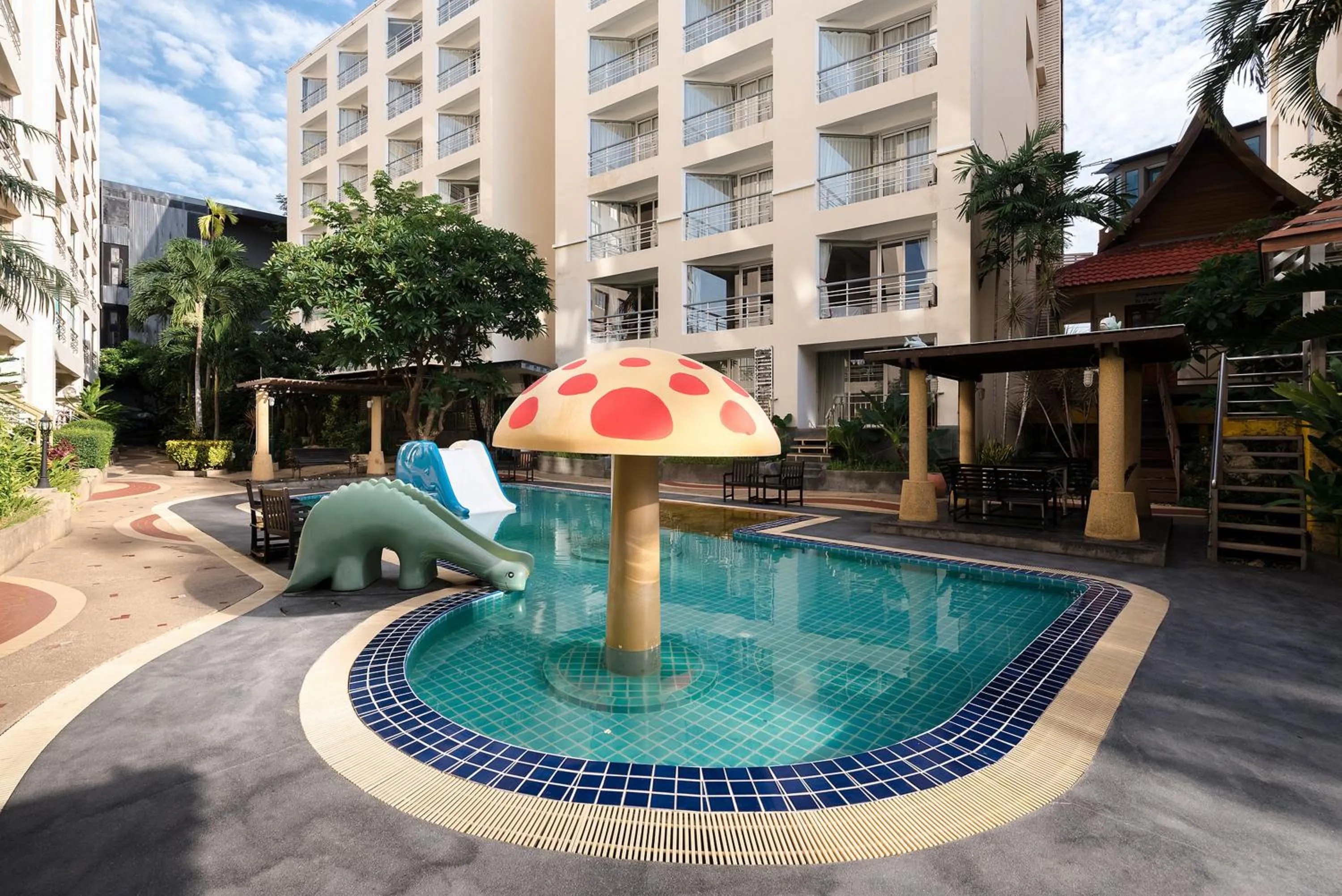 Swimming Pool in Hin Nam Sai Suay