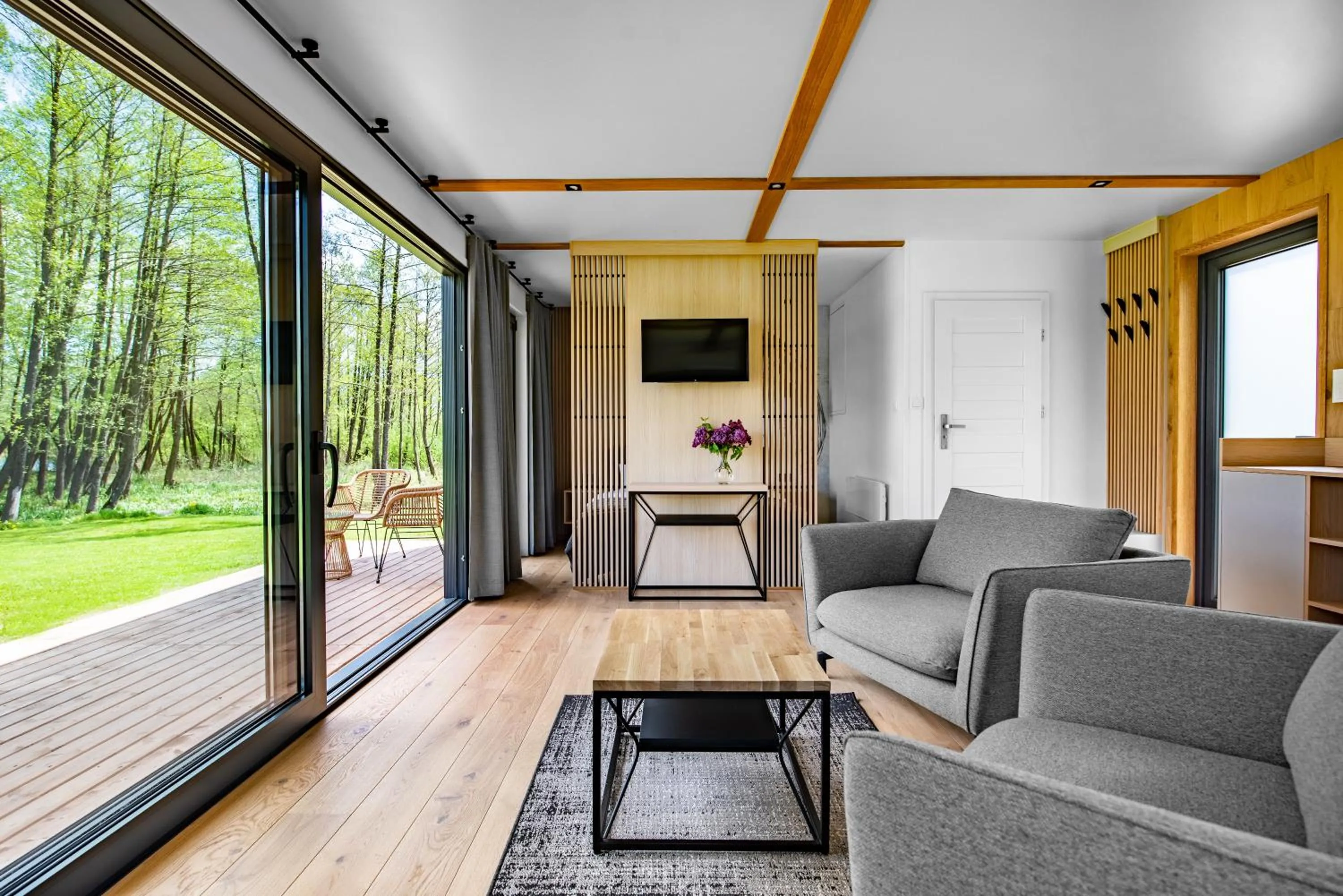 Seating area in Pałac Warlity