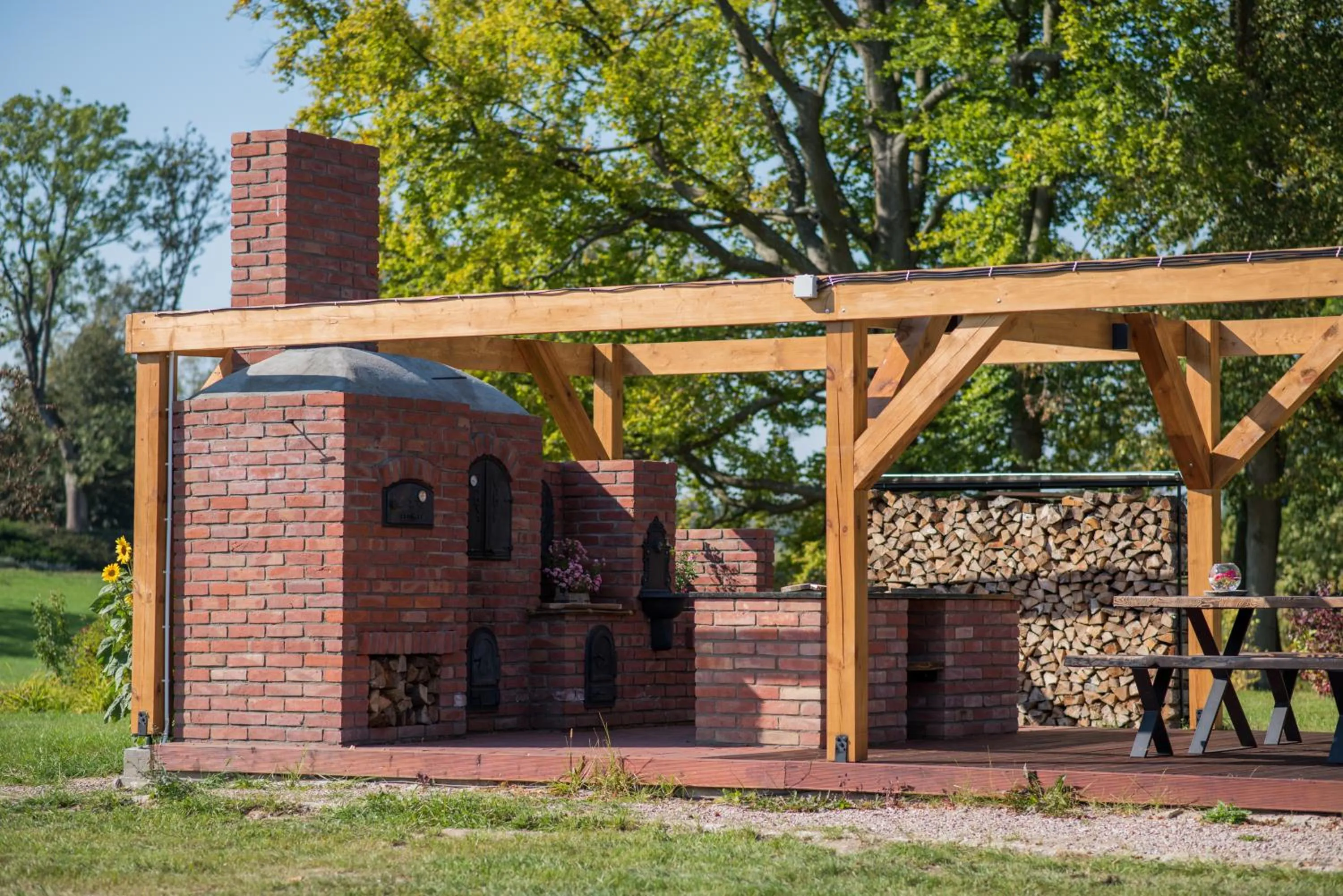 BBQ facilities in Pałac Warlity