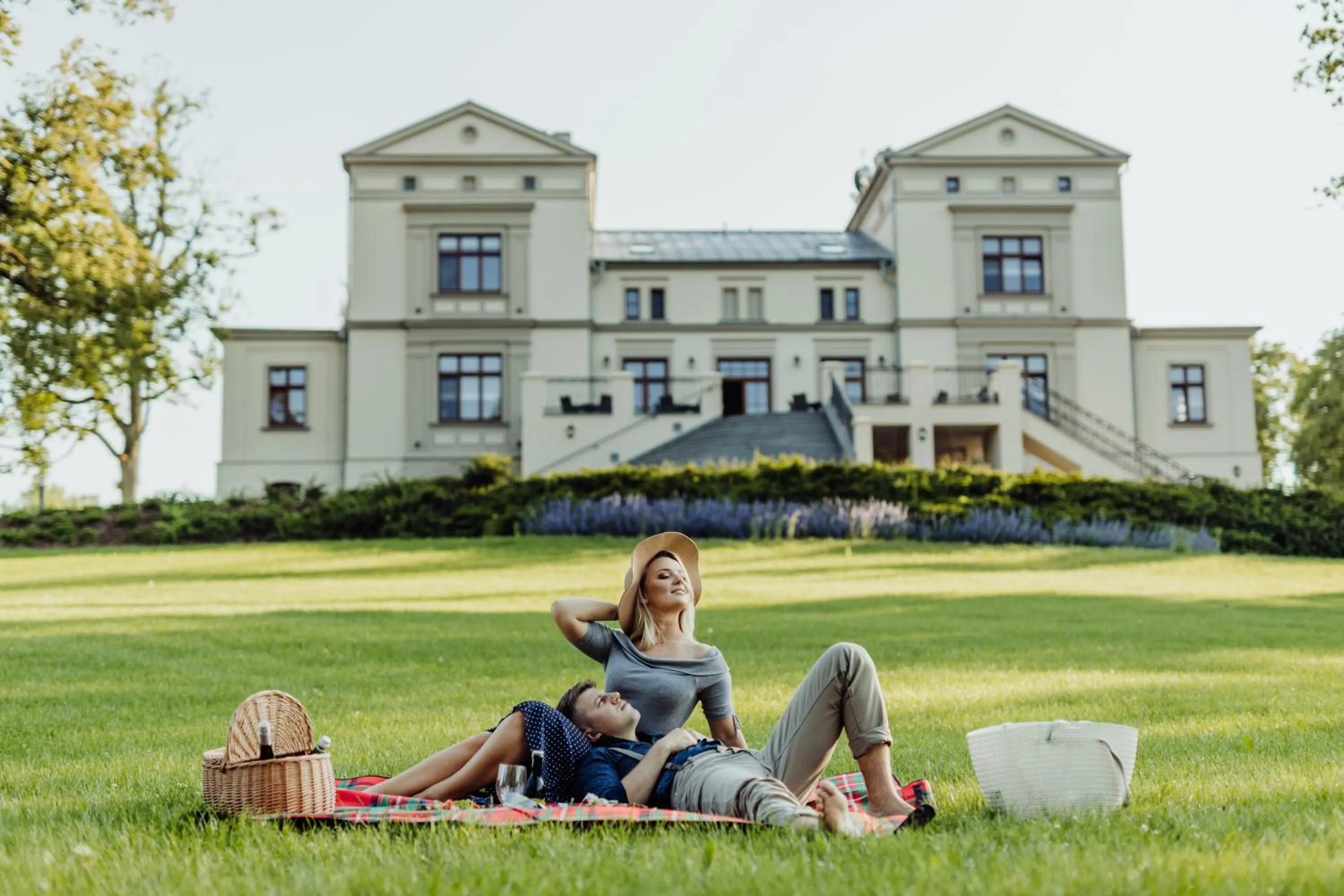 Activities in Pałac Warlity