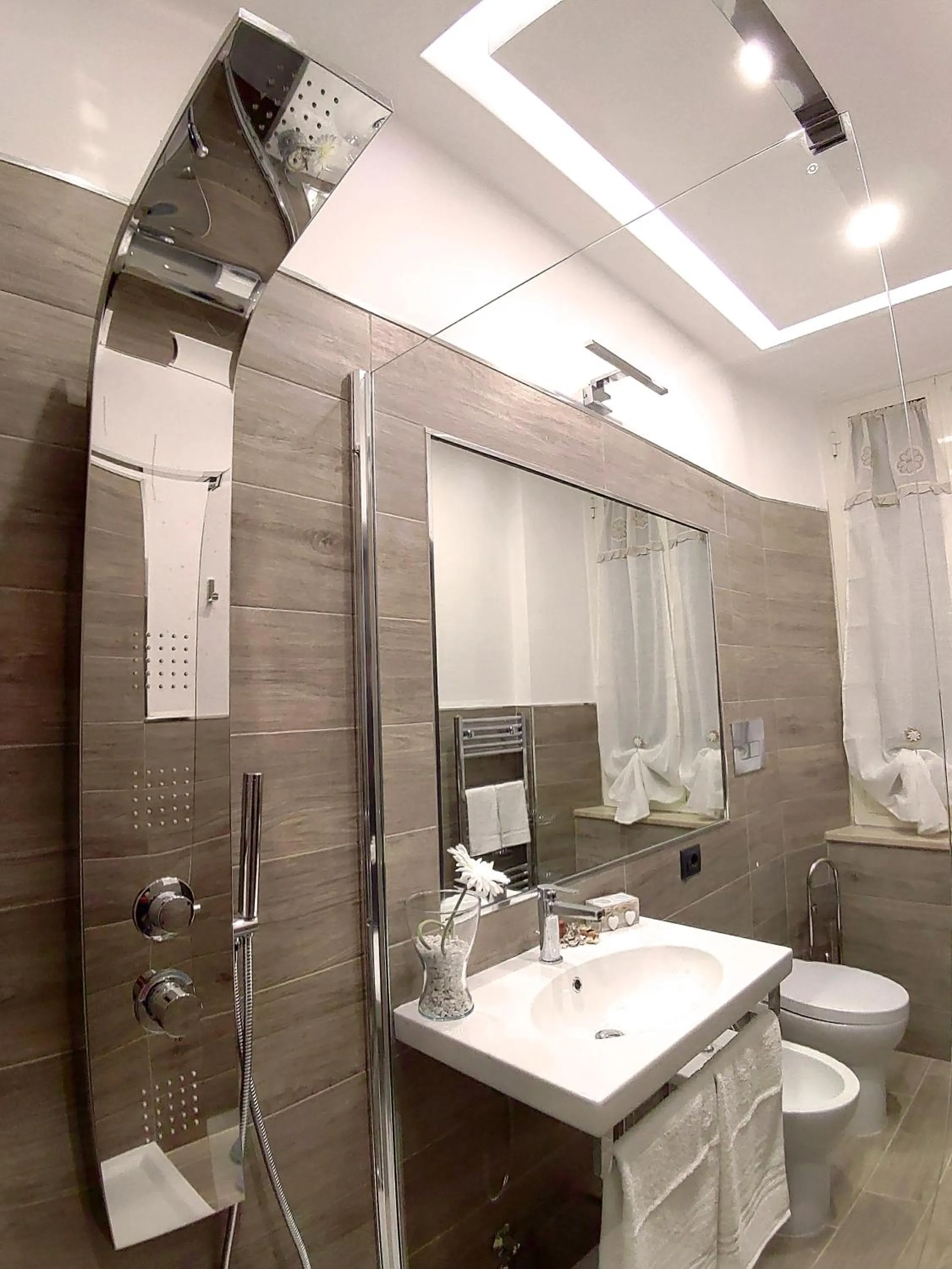 Shower in B&B Villa Diana