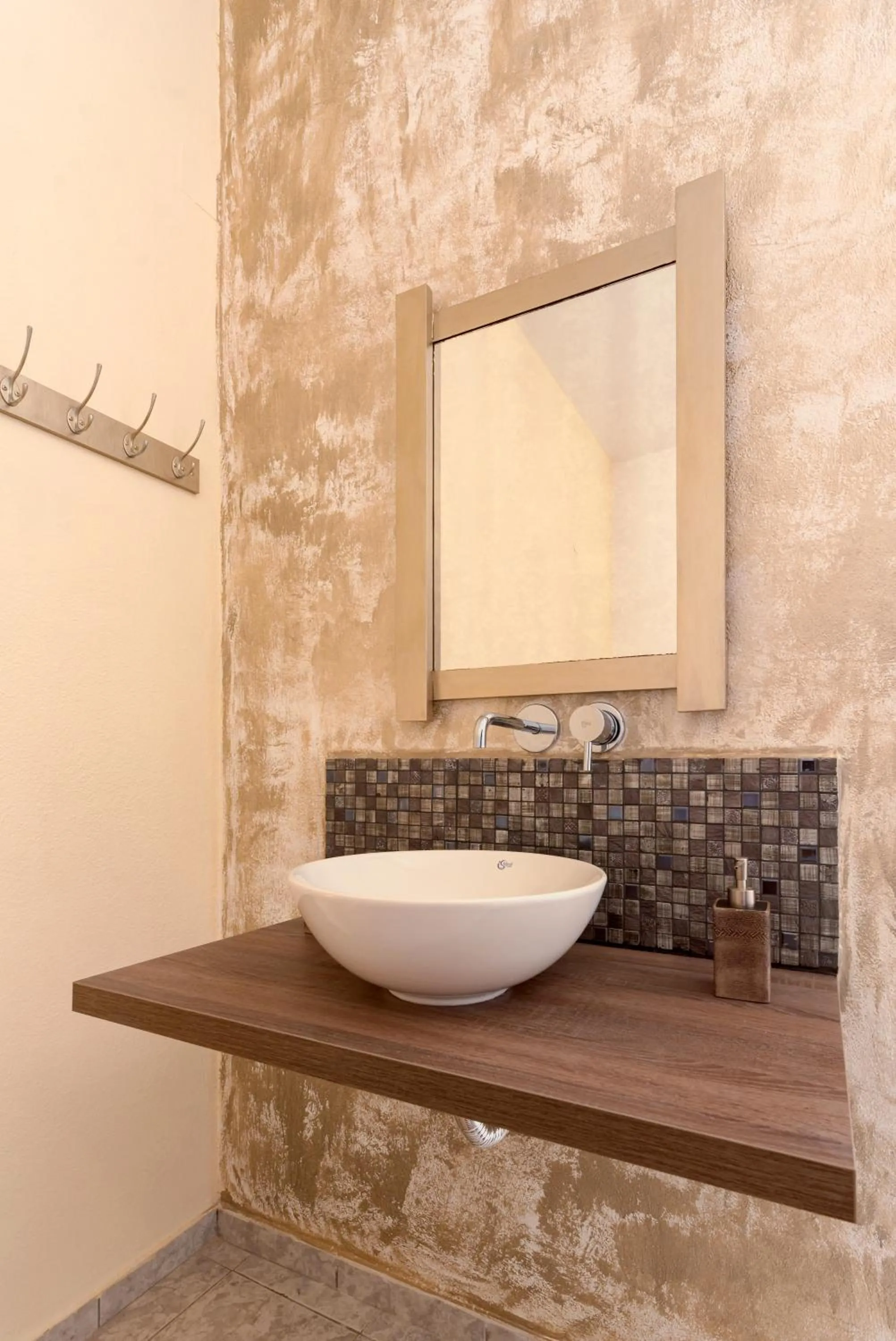 Bath in Onar Rooms & Studios