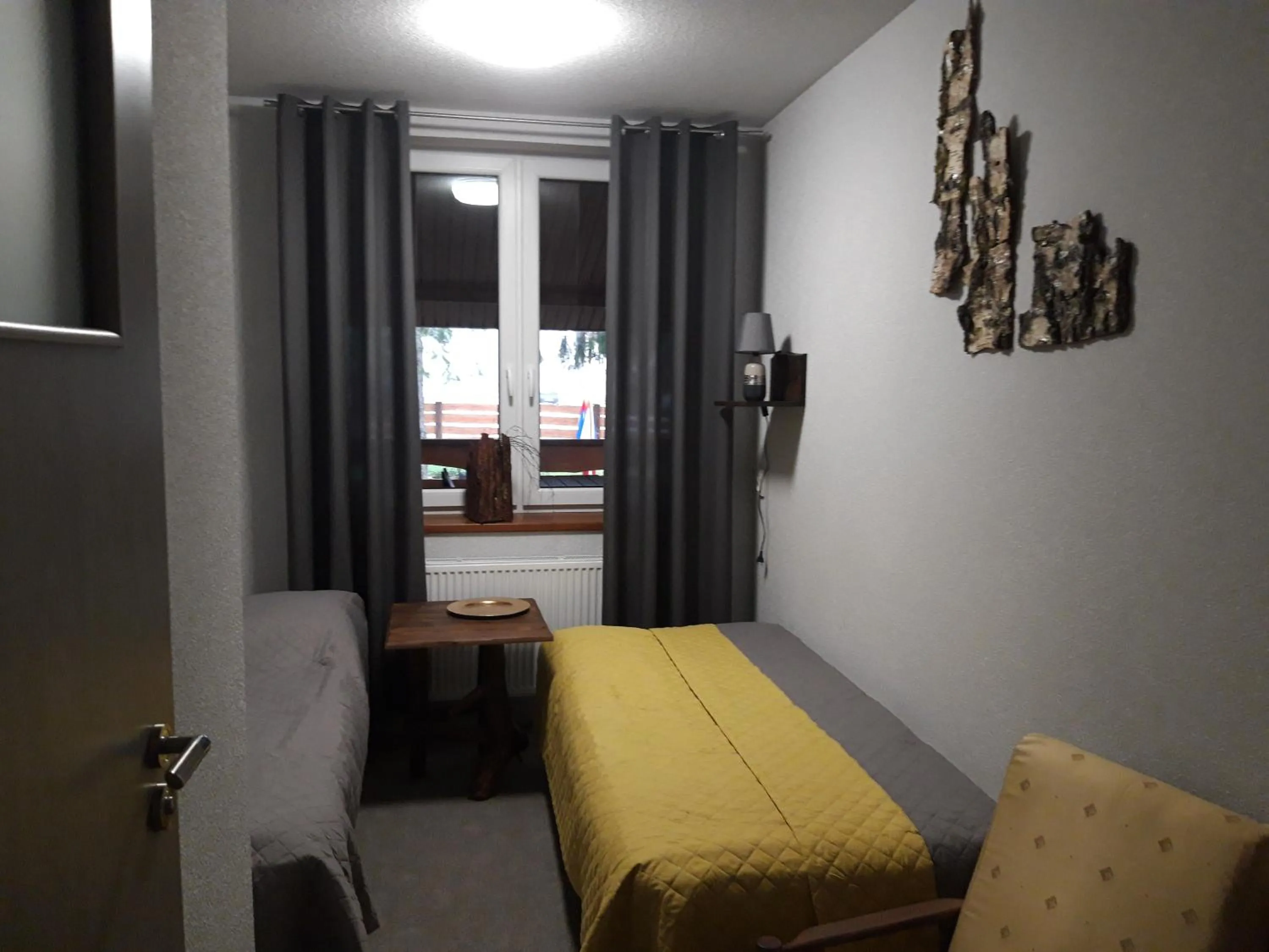 Shower, Bed in Stacja Wypoczynkowa Augustów