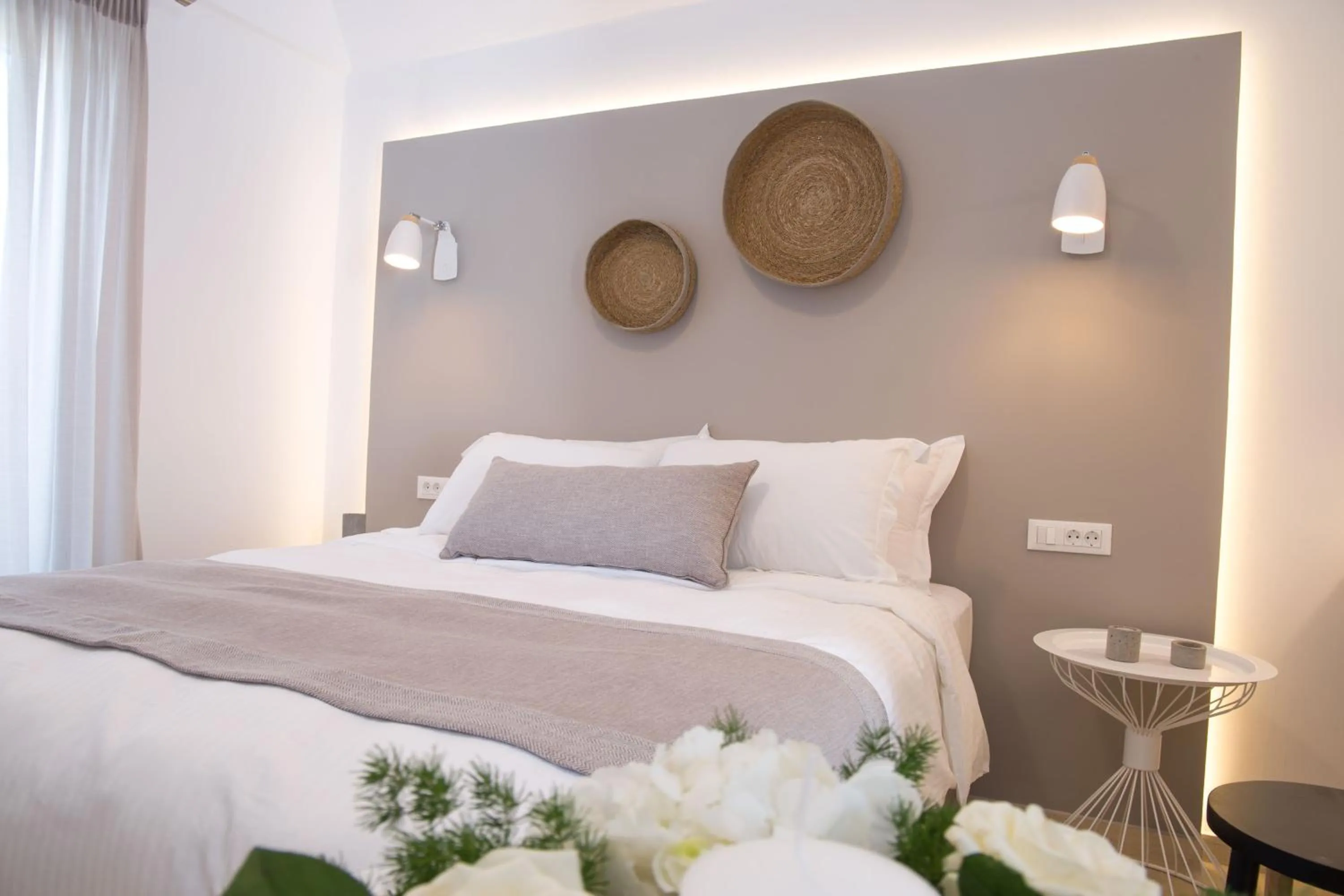 Bed in Louis Studios Santorini