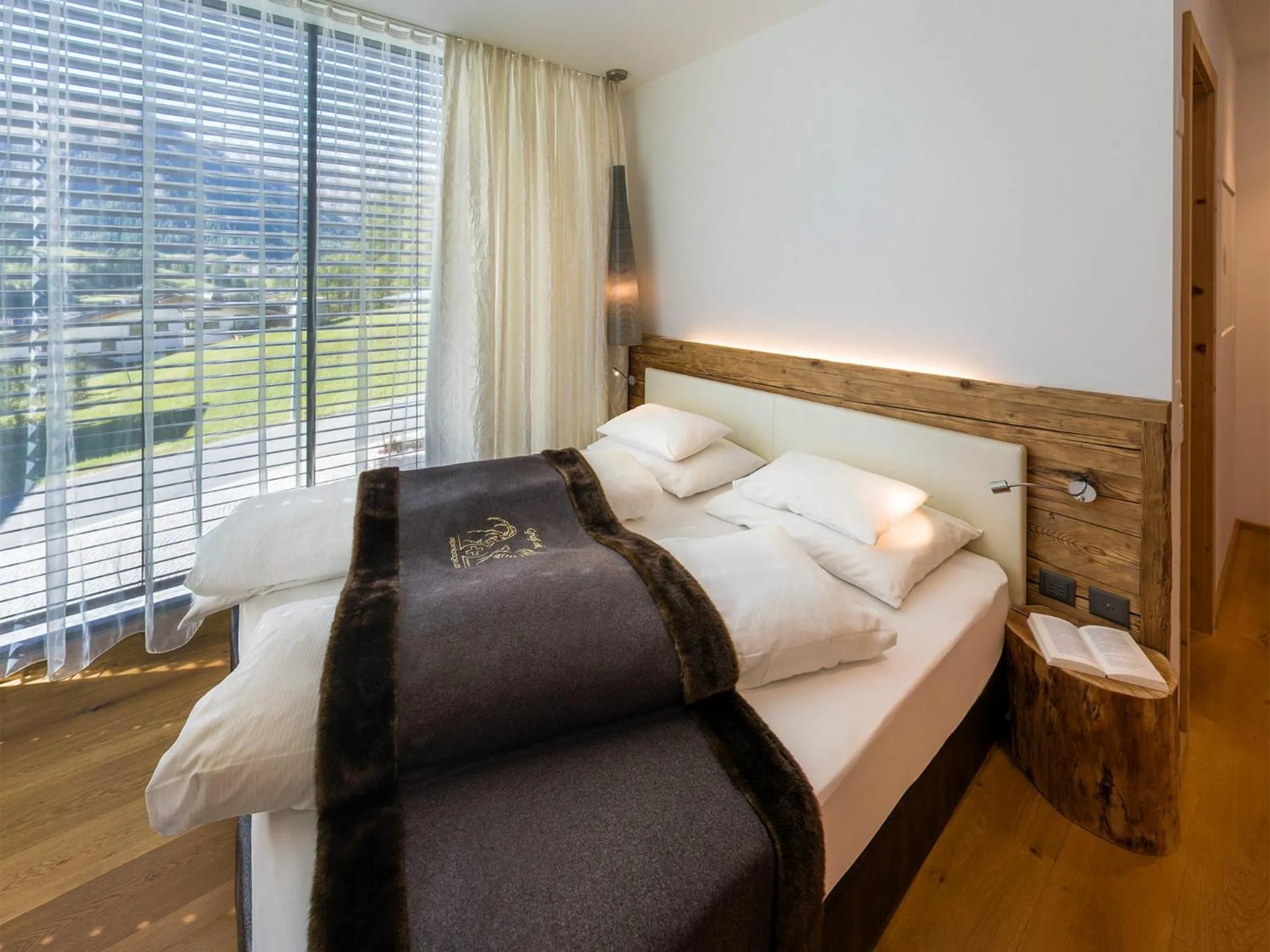 Bedroom, Bed in Alpinlodge & Spa