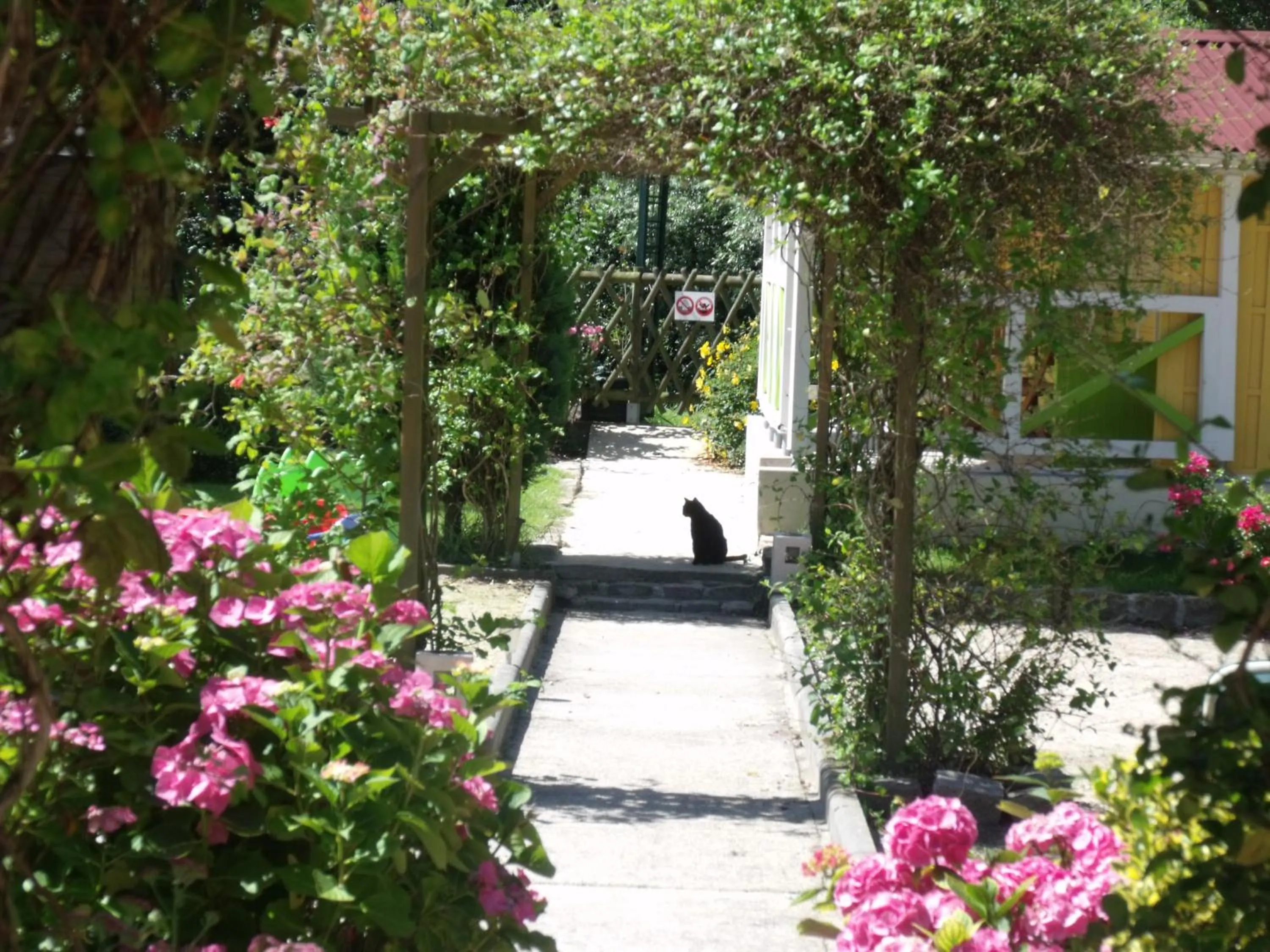 Staff in Le Clos Robinson