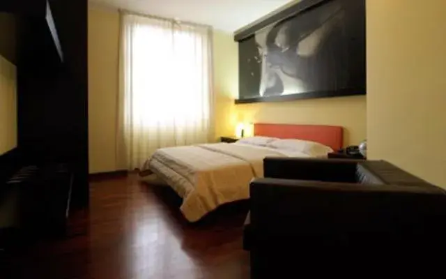 Suite - single occupancy in Nine Hotel Suite - single occupancy in Nine Hotel