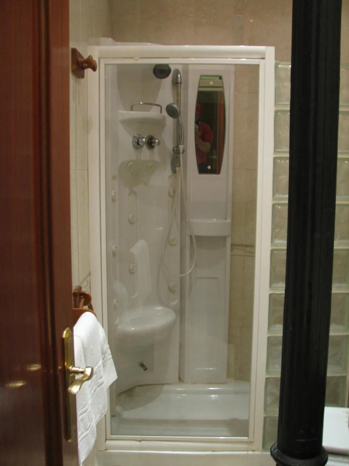 Bathroom in Hotel Nacional Melilla