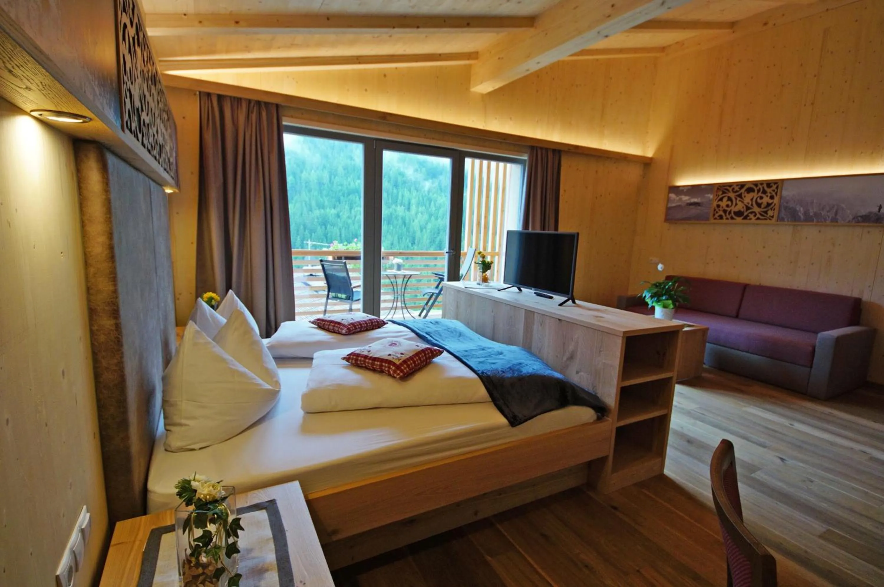 Photo of the whole room, Bed in La Palsa