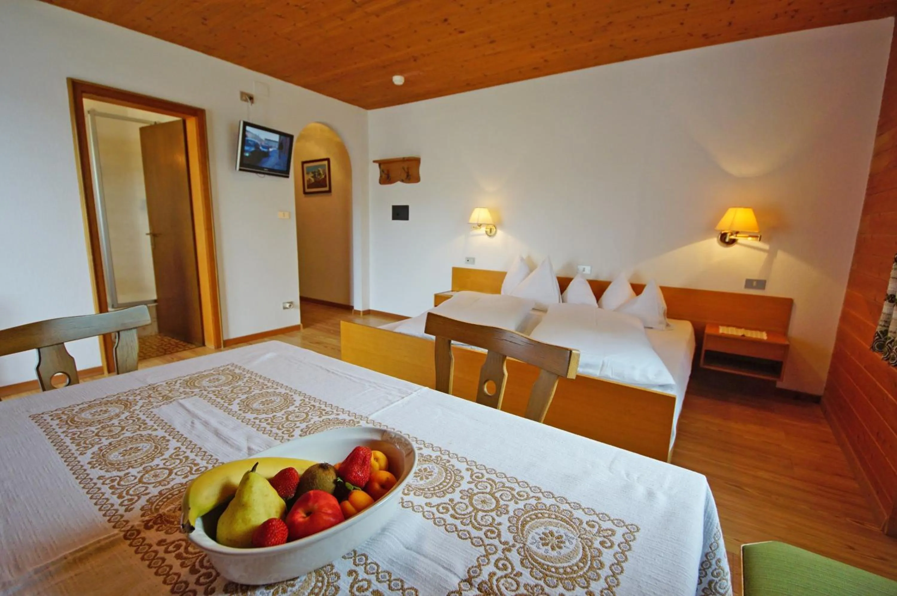 Photo of the whole room, Bed in La Palsa