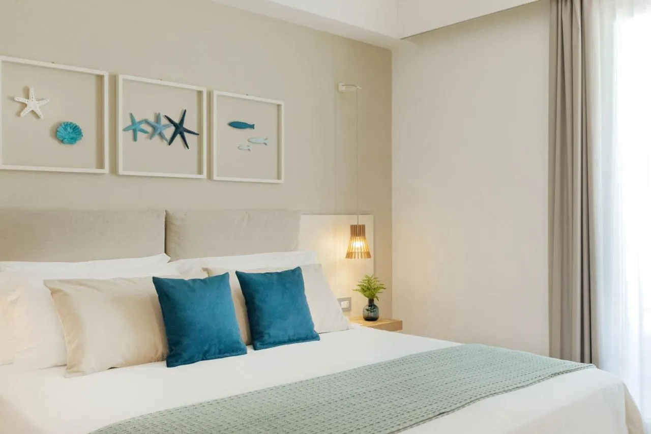 Bedroom, Bed in Albatros Beach Hotel