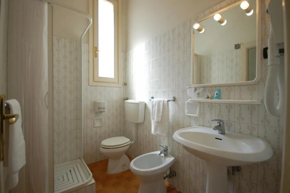 Bathroom in Hotel Ely