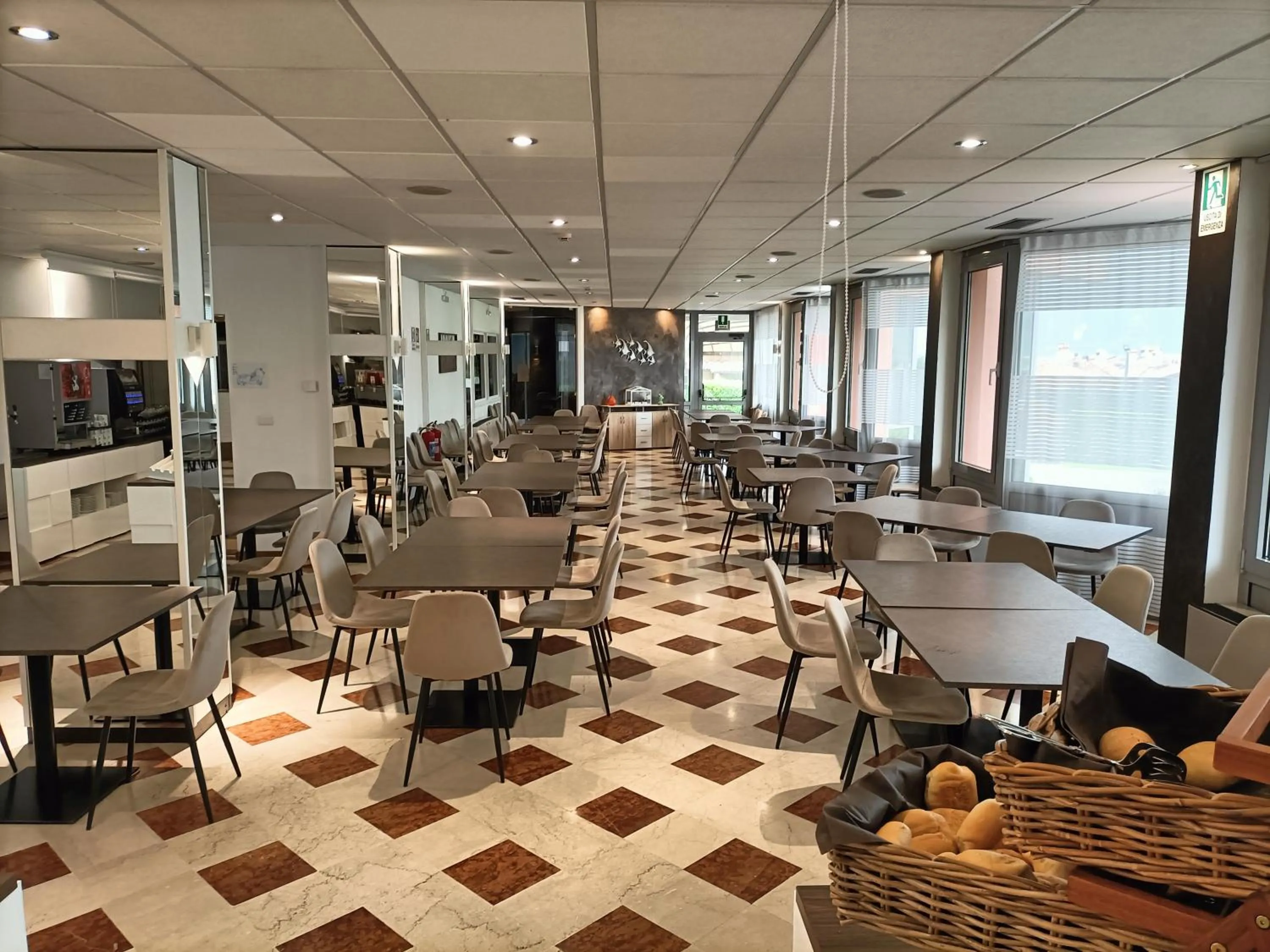 Restaurant/places to eat in Hotel Everest Arco