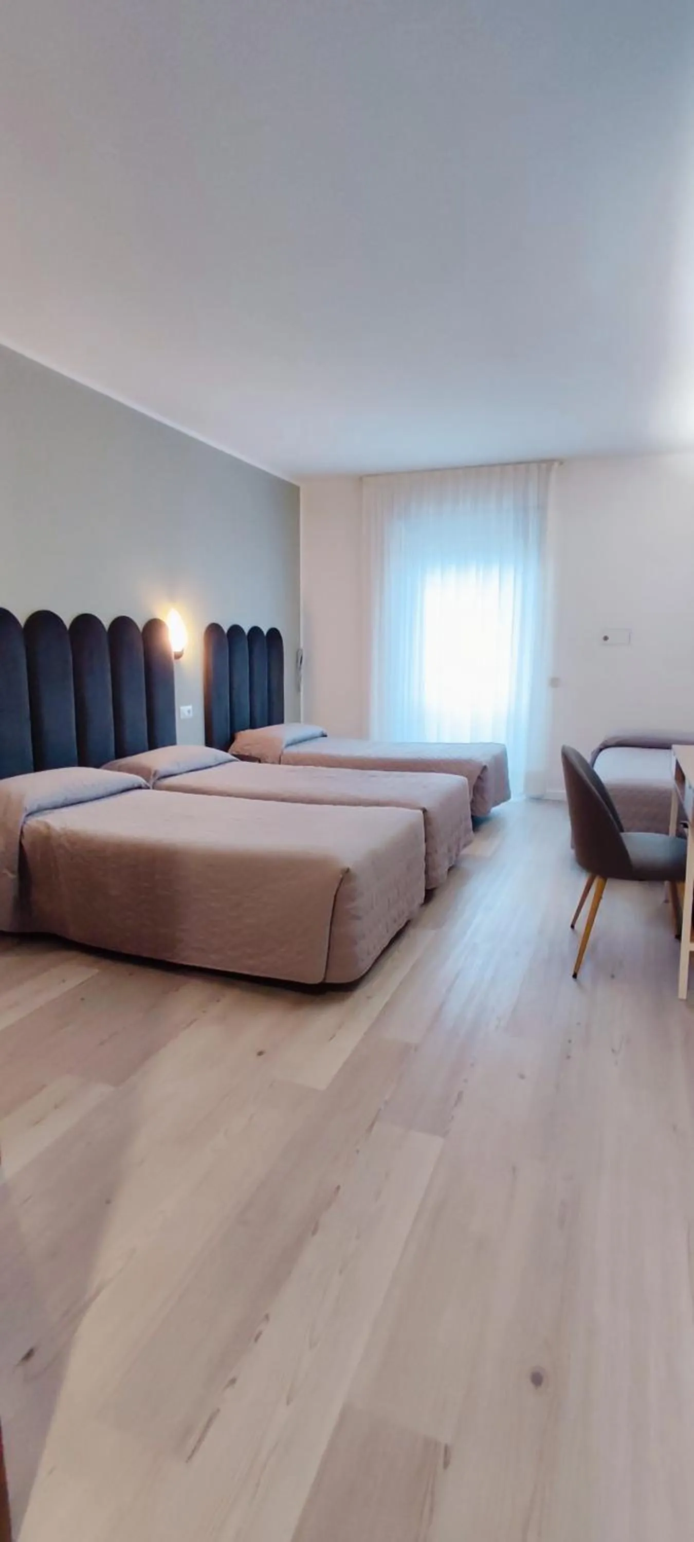 Bedroom, Bed in Hotel Everest Arco