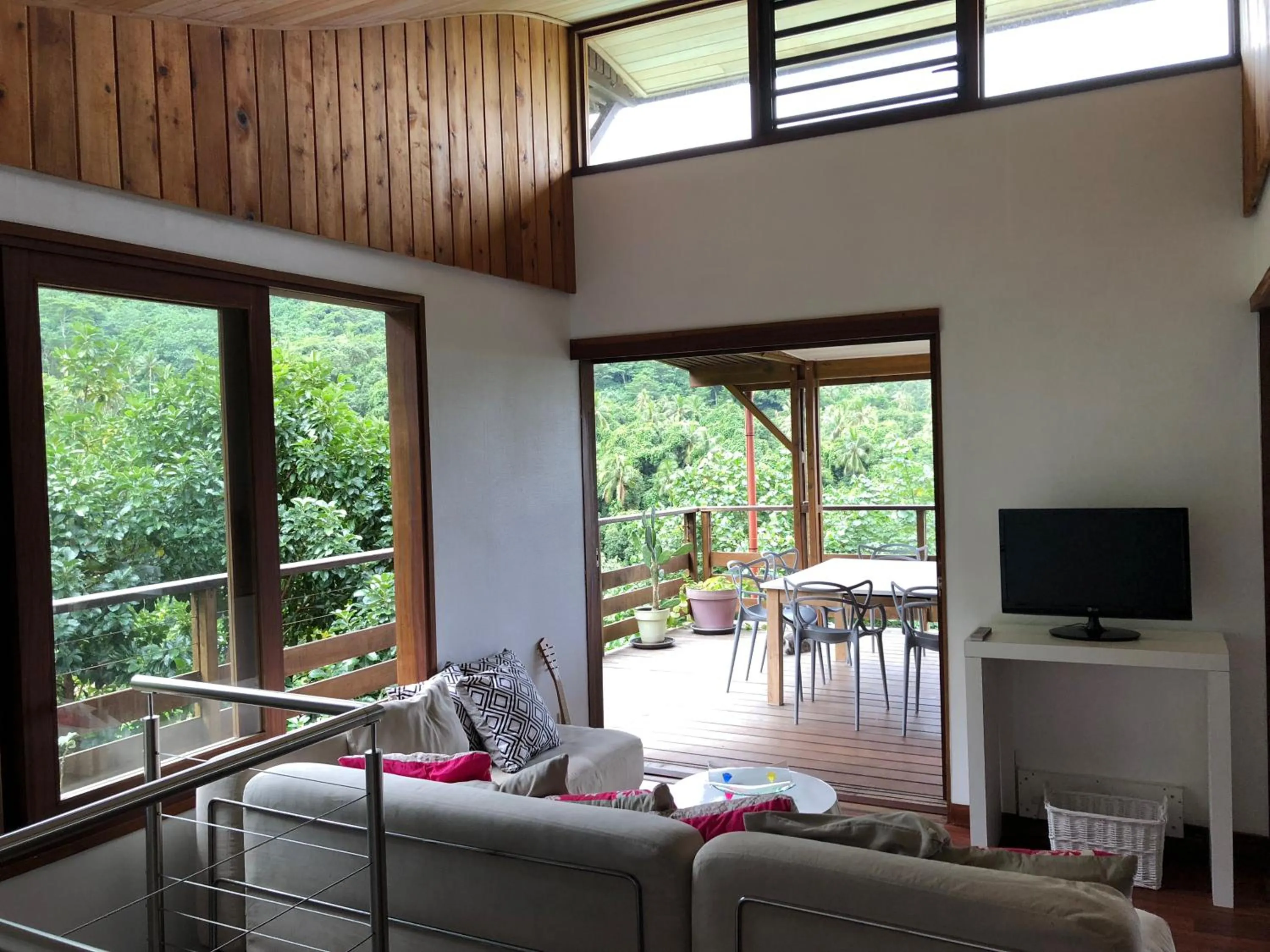 TV and multimedia in La Villa Te Fetia Nui Moorea