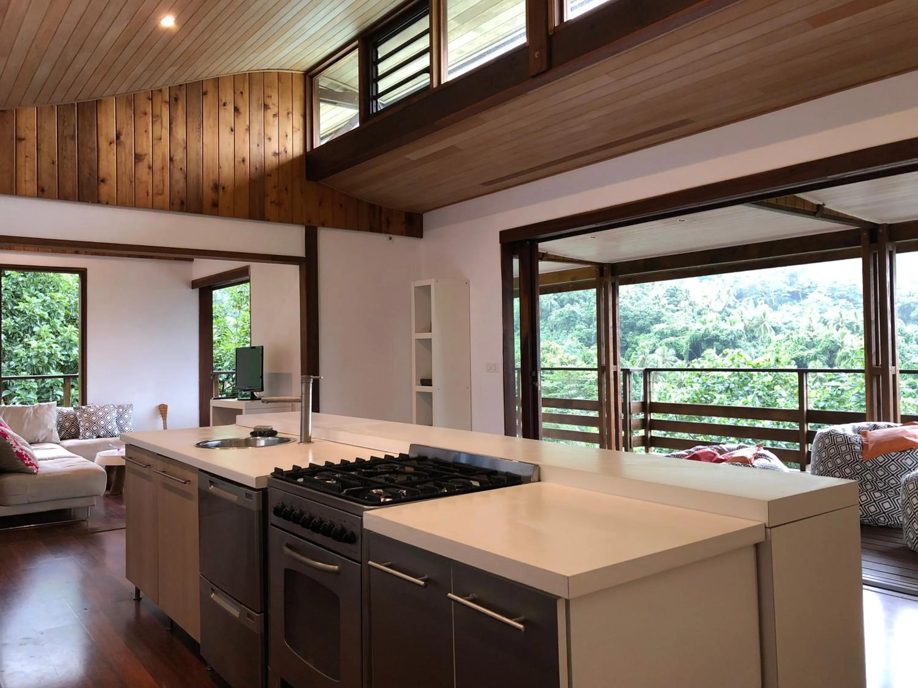 TV and multimedia in La Villa Te Fetia Nui Moorea