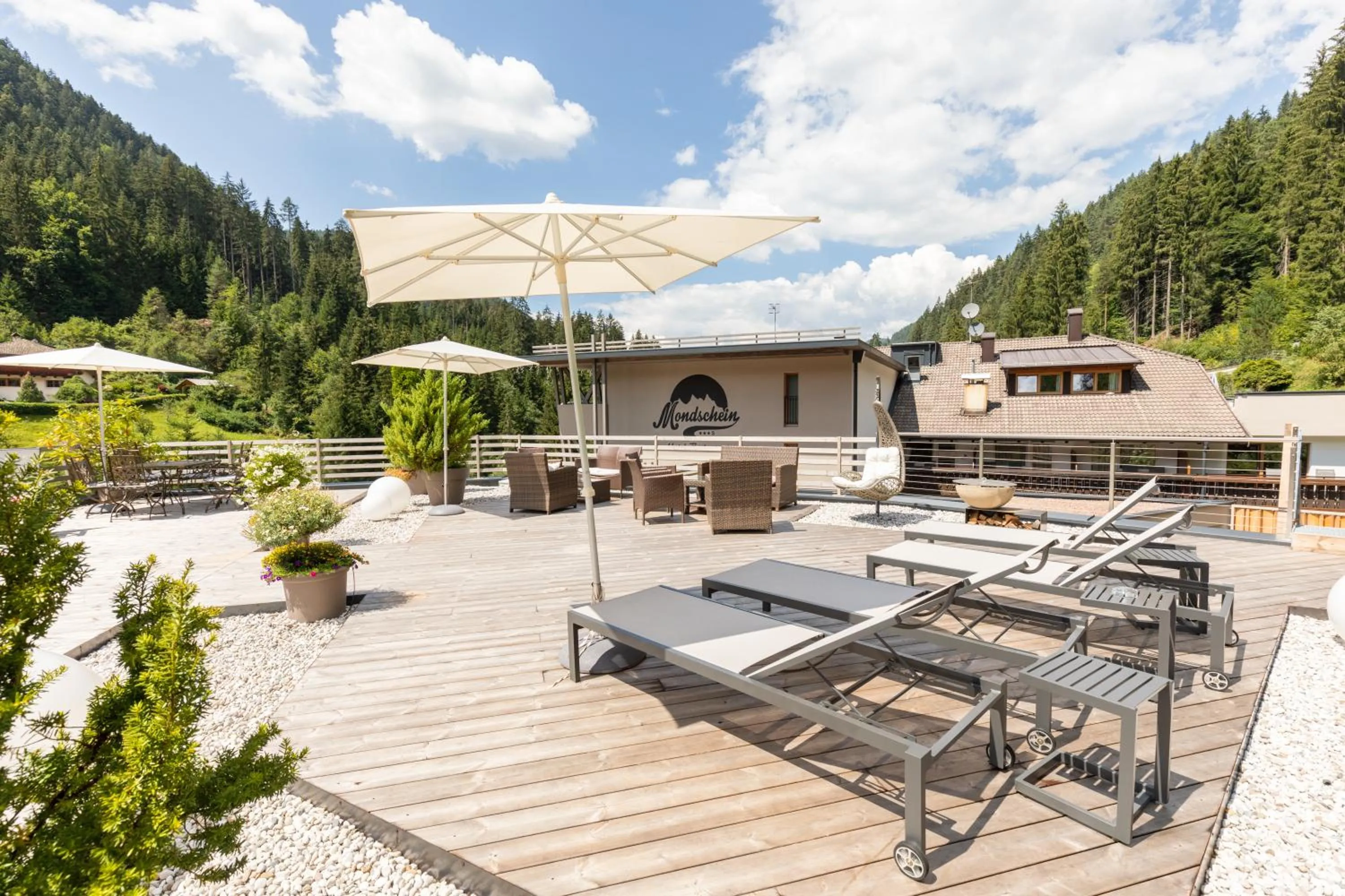 Decorative detail in Das Mondschein