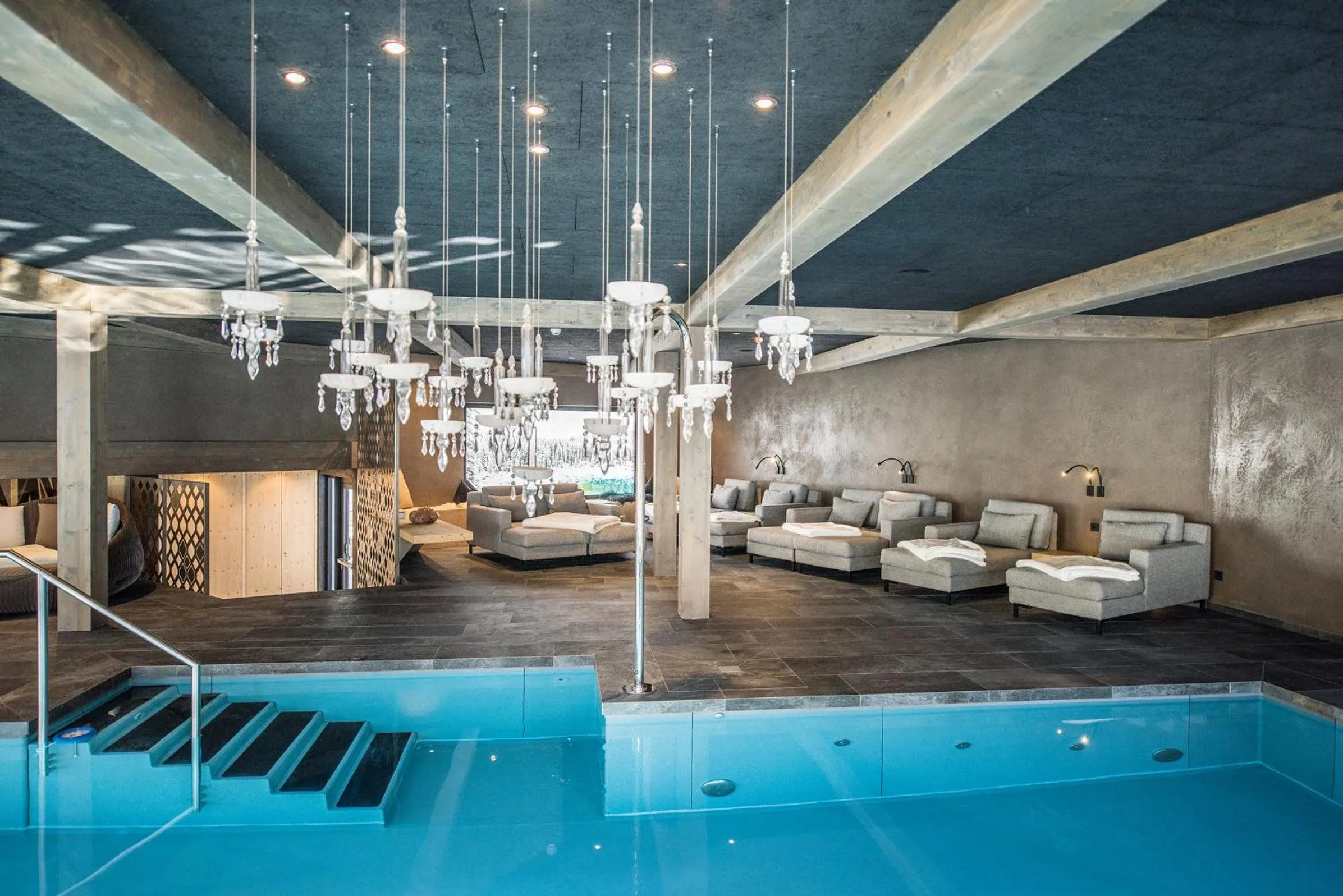 Swimming pool in Das Mondschein