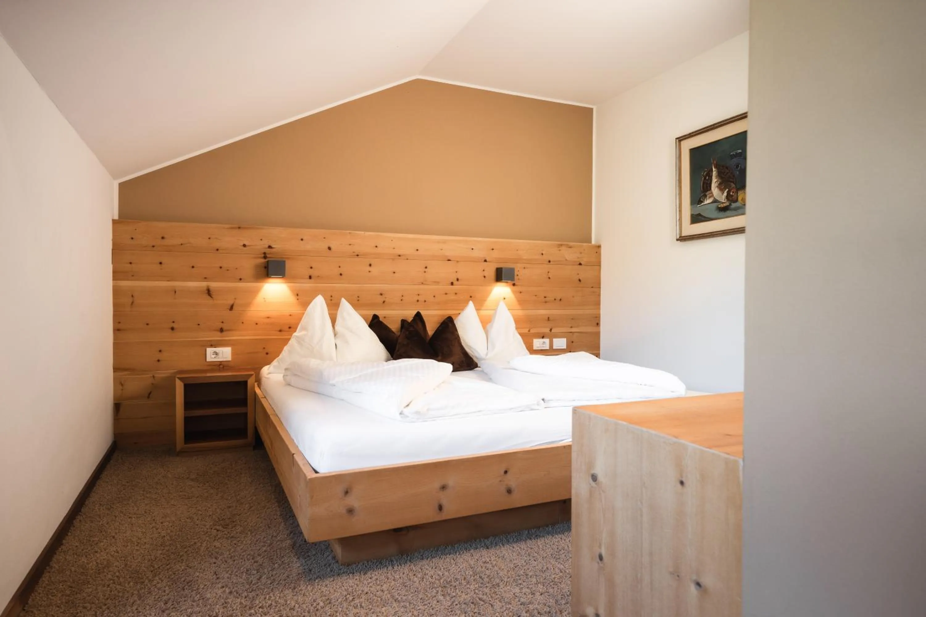 Photo of the whole room, Bed in Das Mondschein